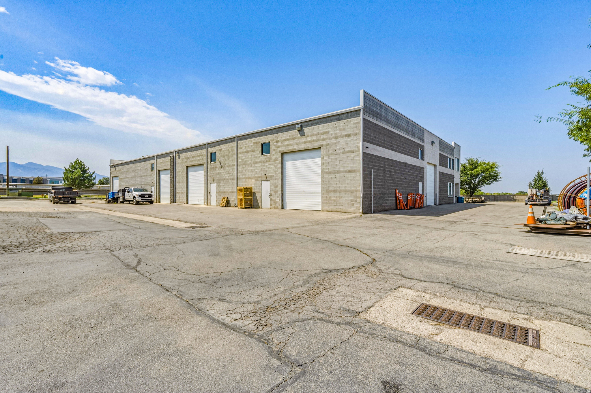 main property photo 60