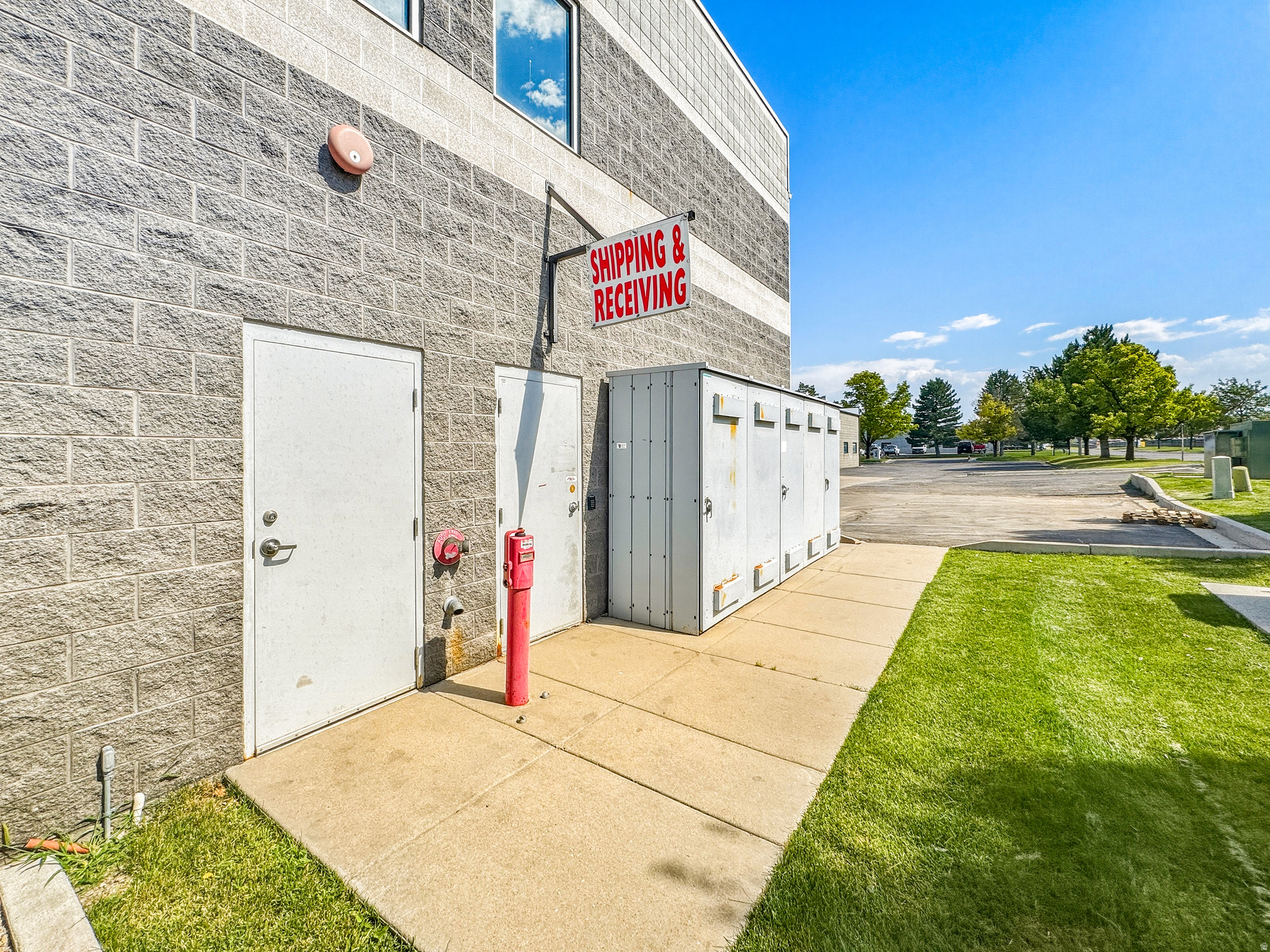 main property photo 94