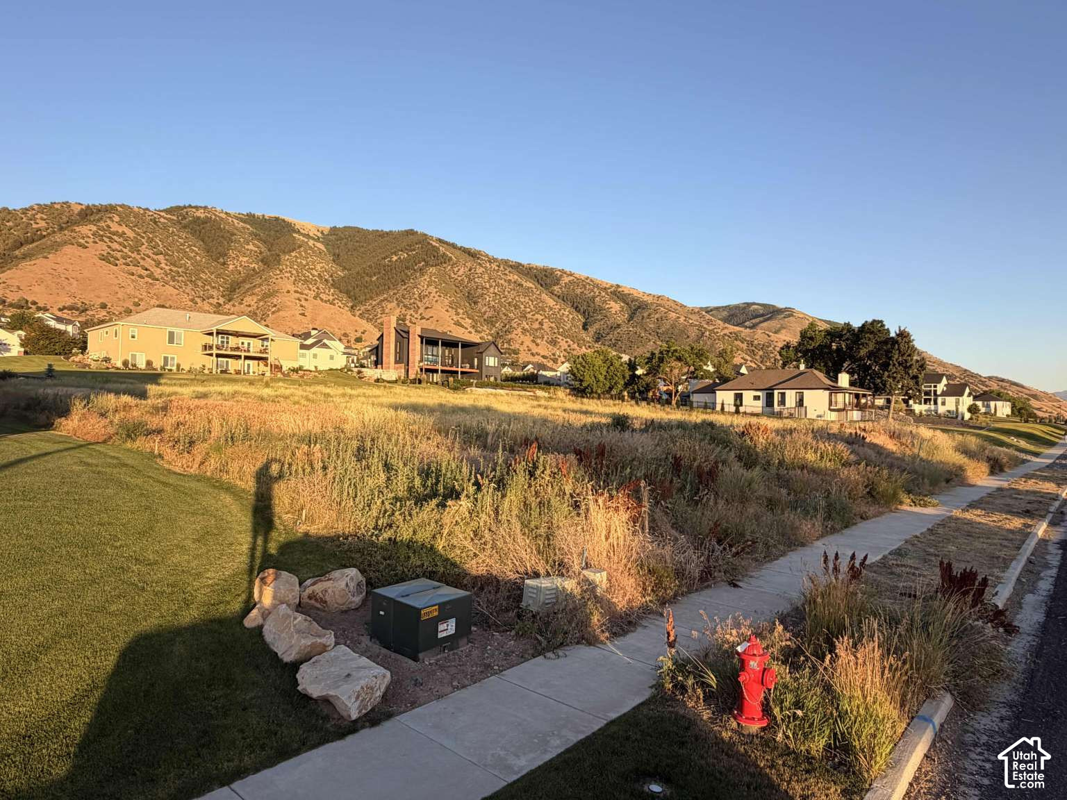 main property photo 6