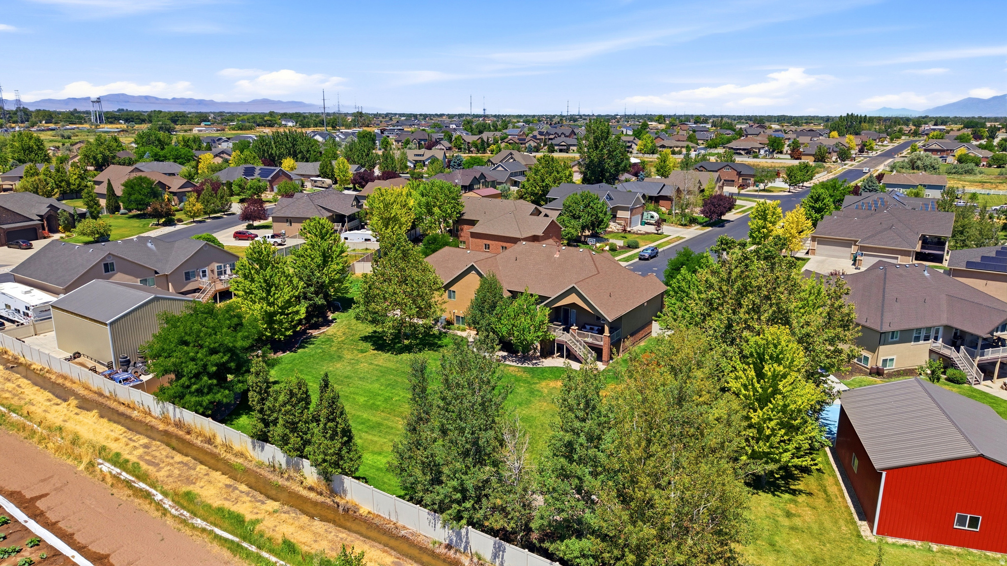 main property photo 65