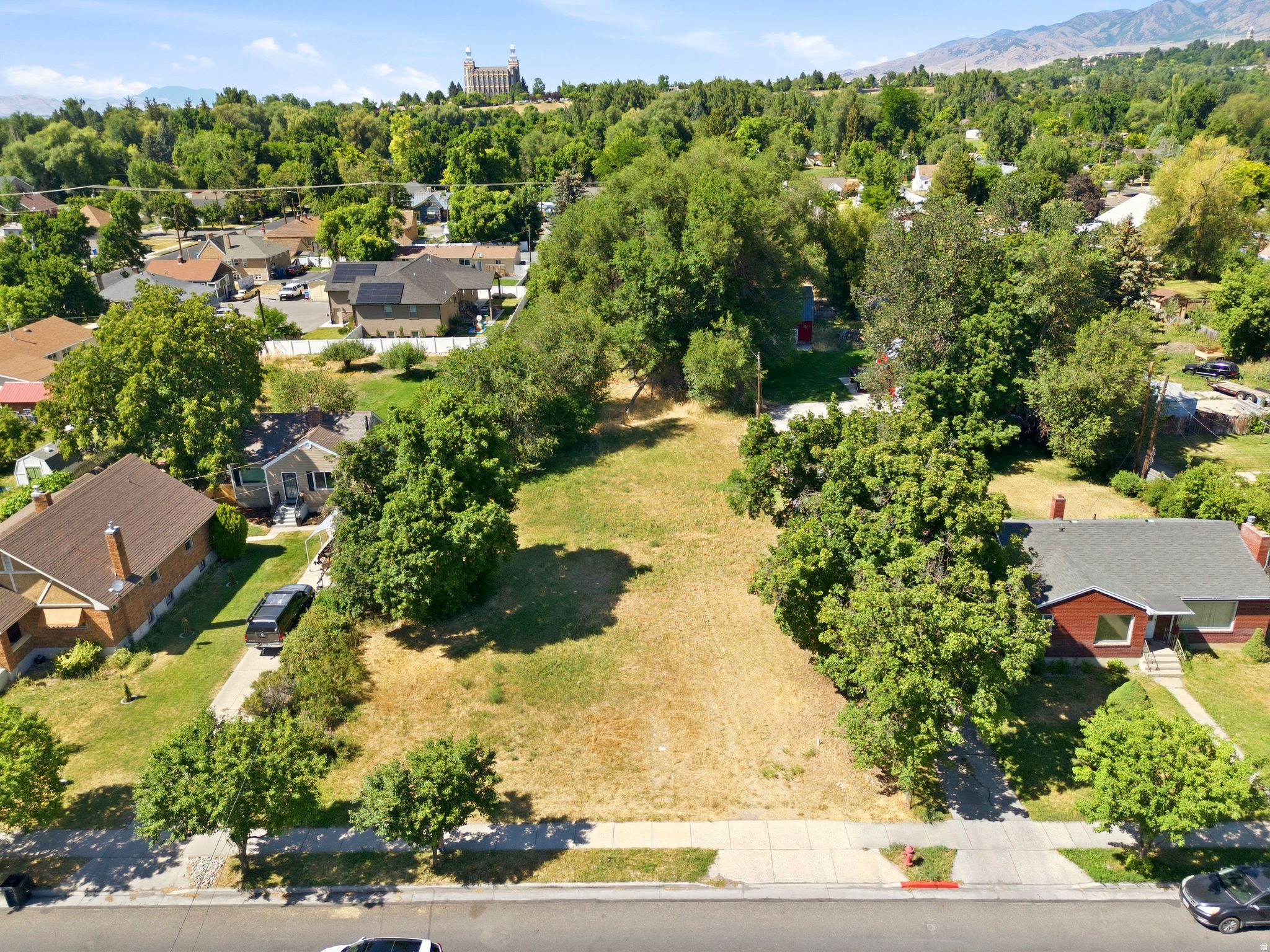 main property photo 0