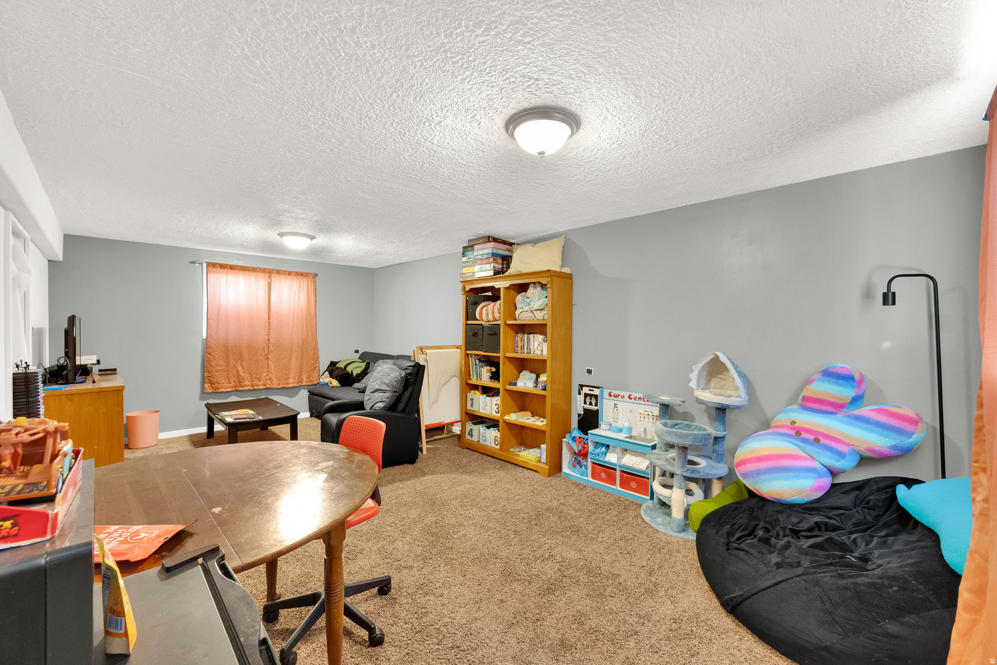 main property photo 16