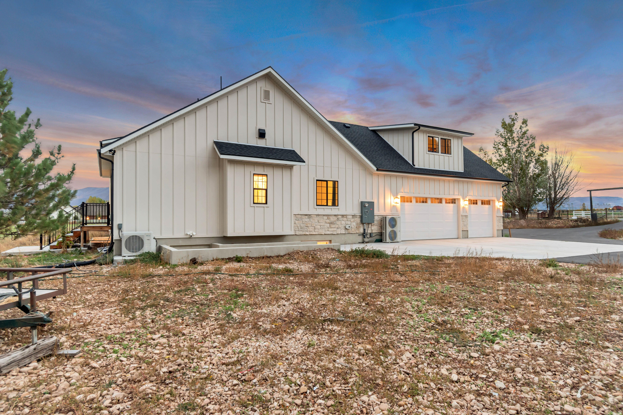 main property photo 74