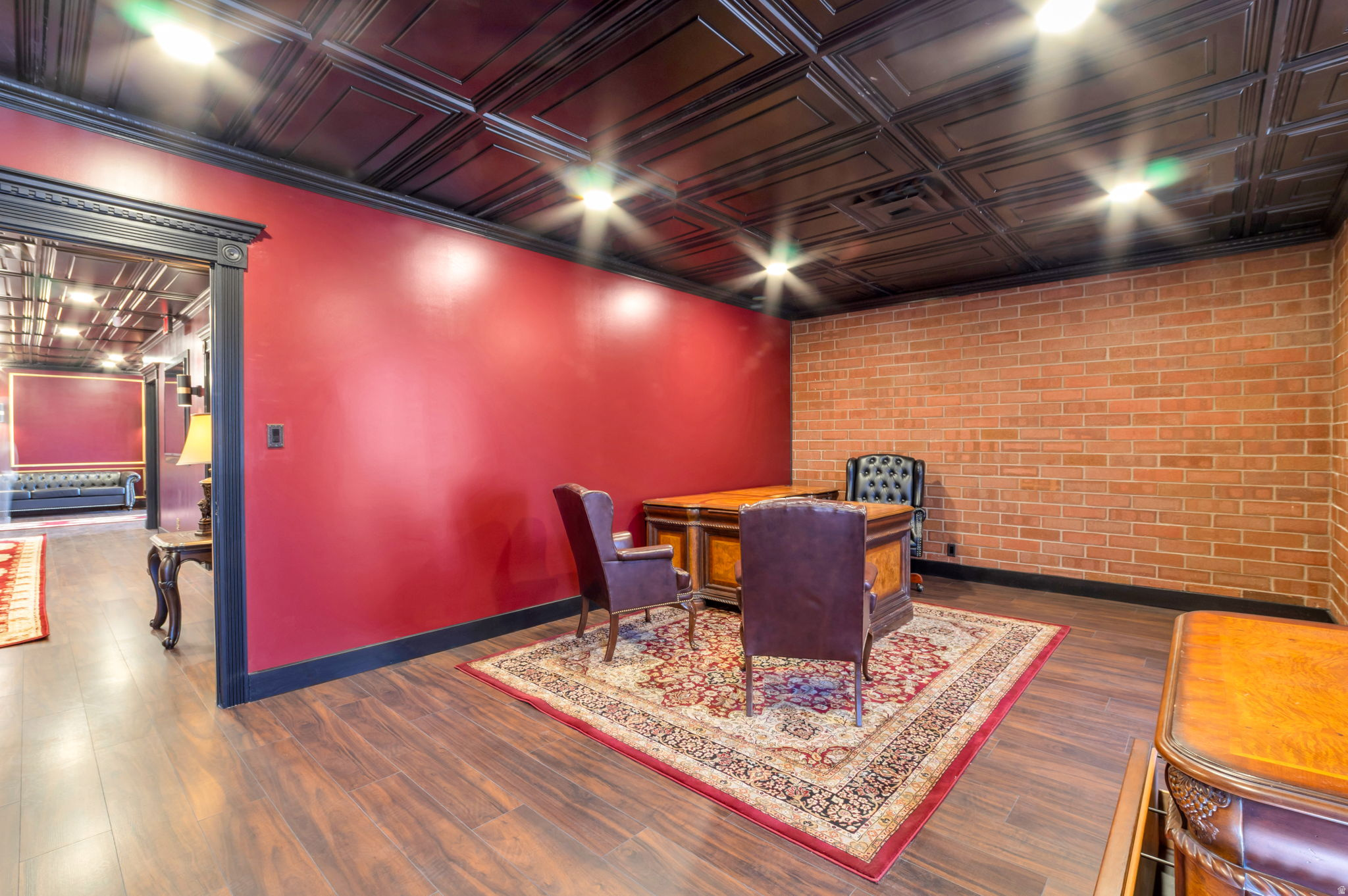 main property photo 8