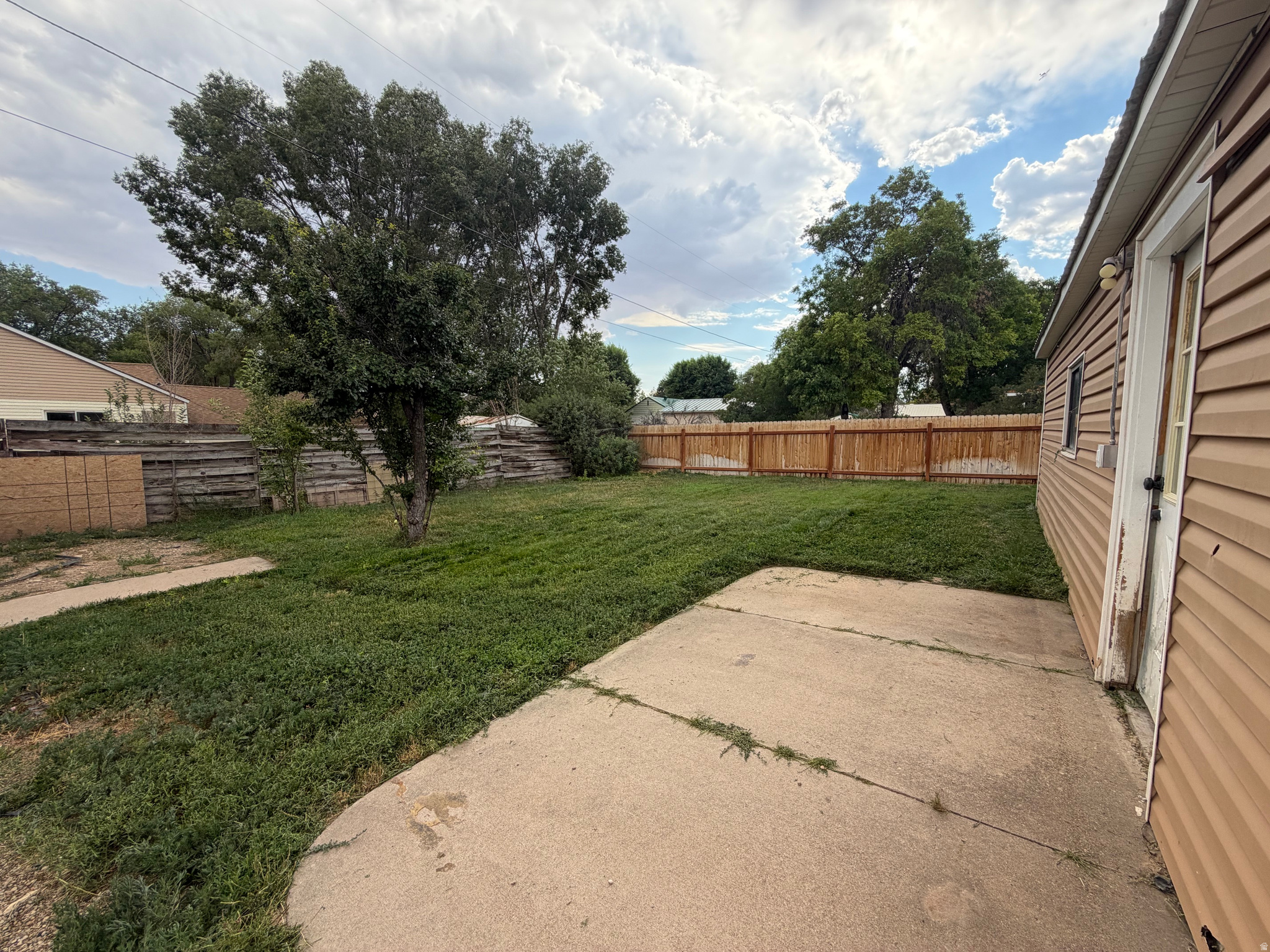 main property photo 27