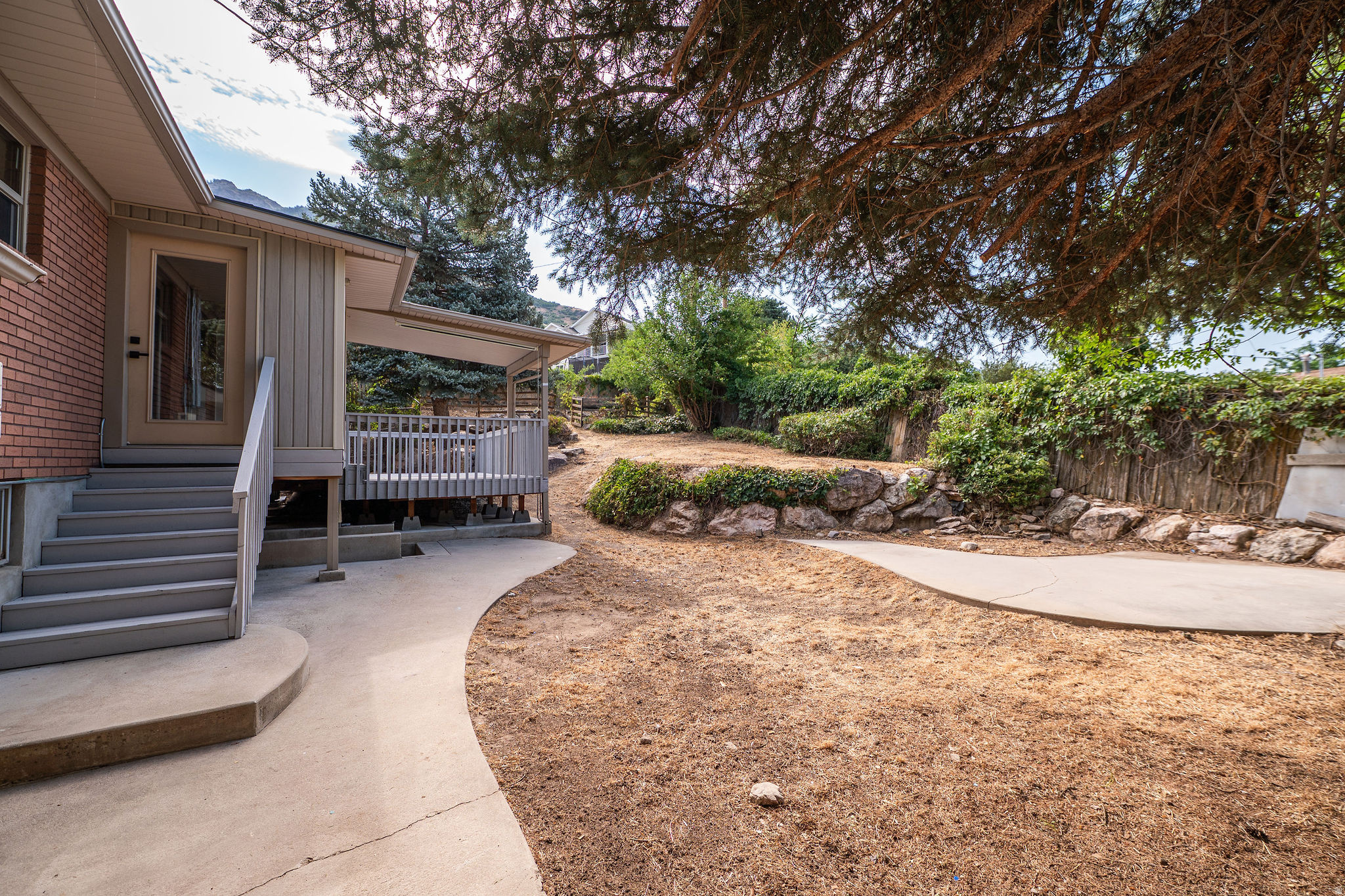 main property photo 20
