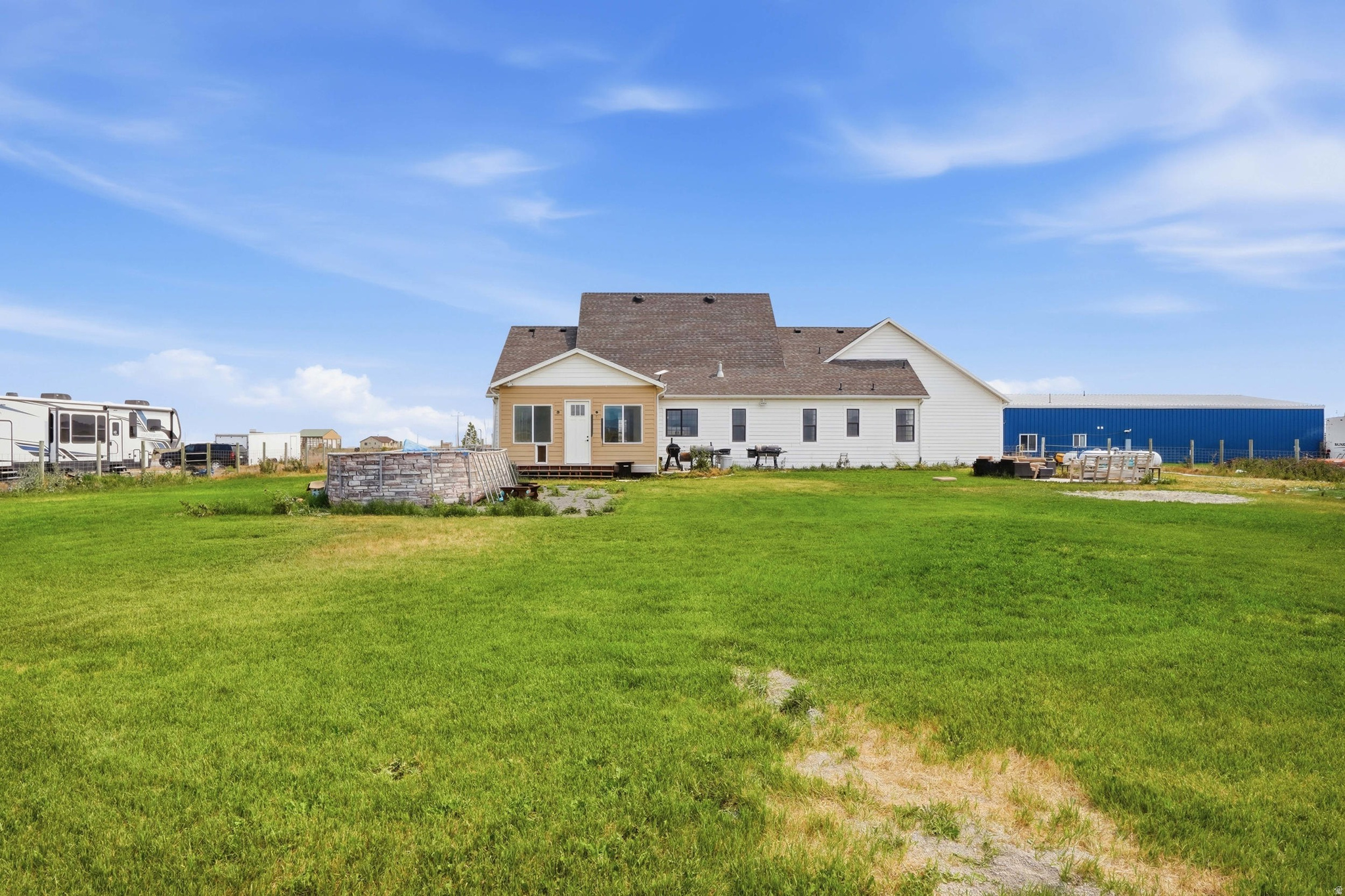 main property photo 46
