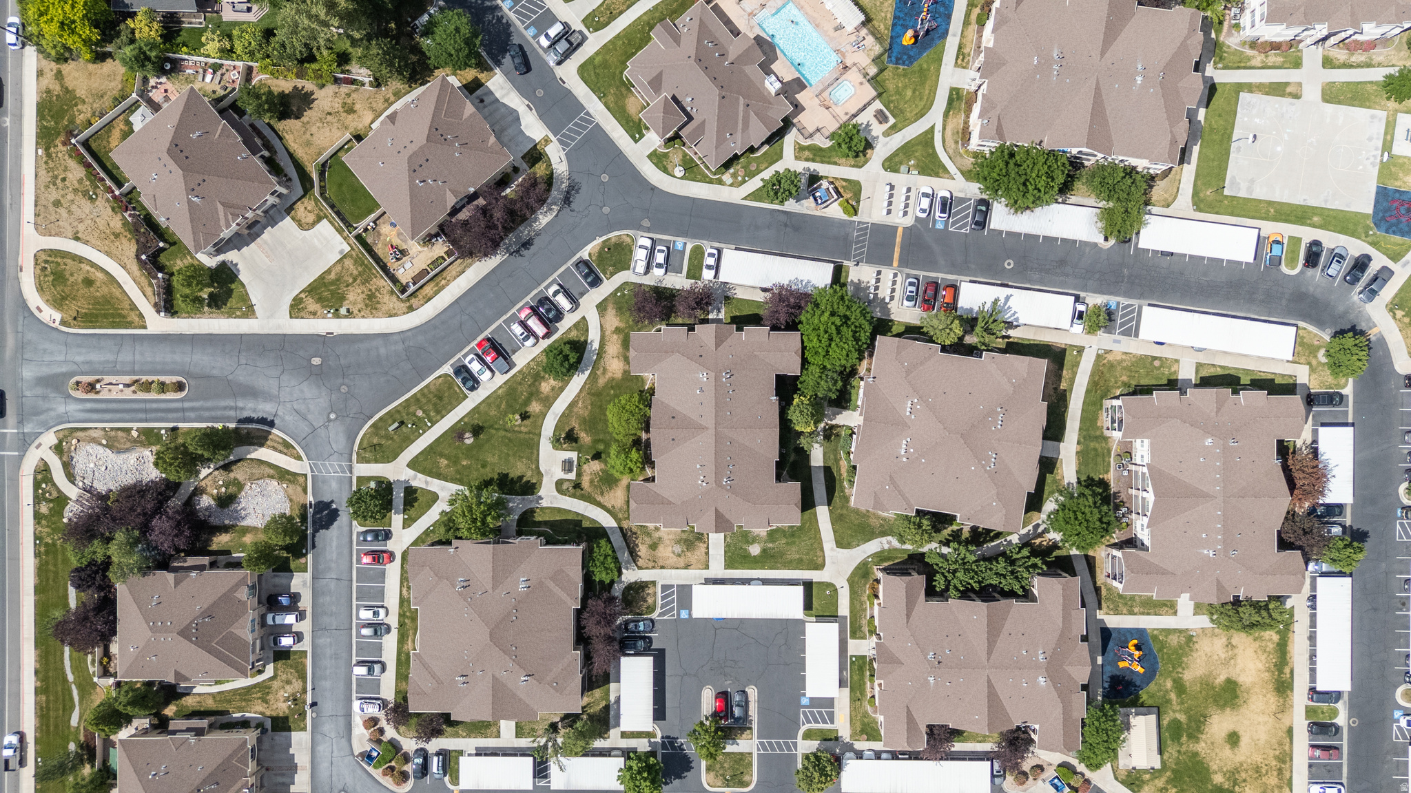 main property photo 26