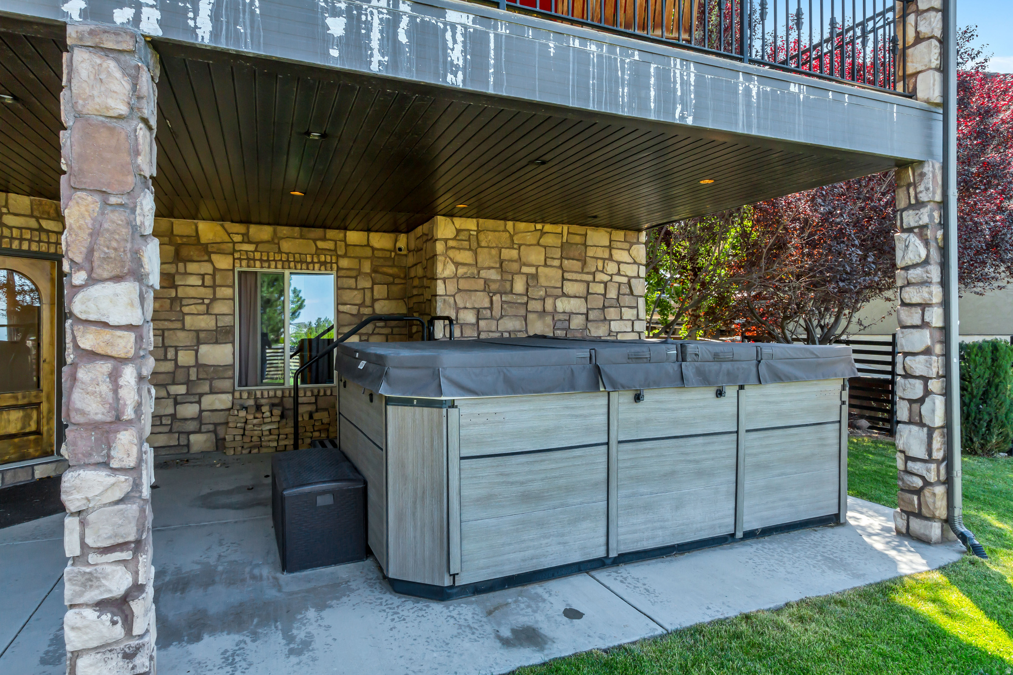 main property photo 52