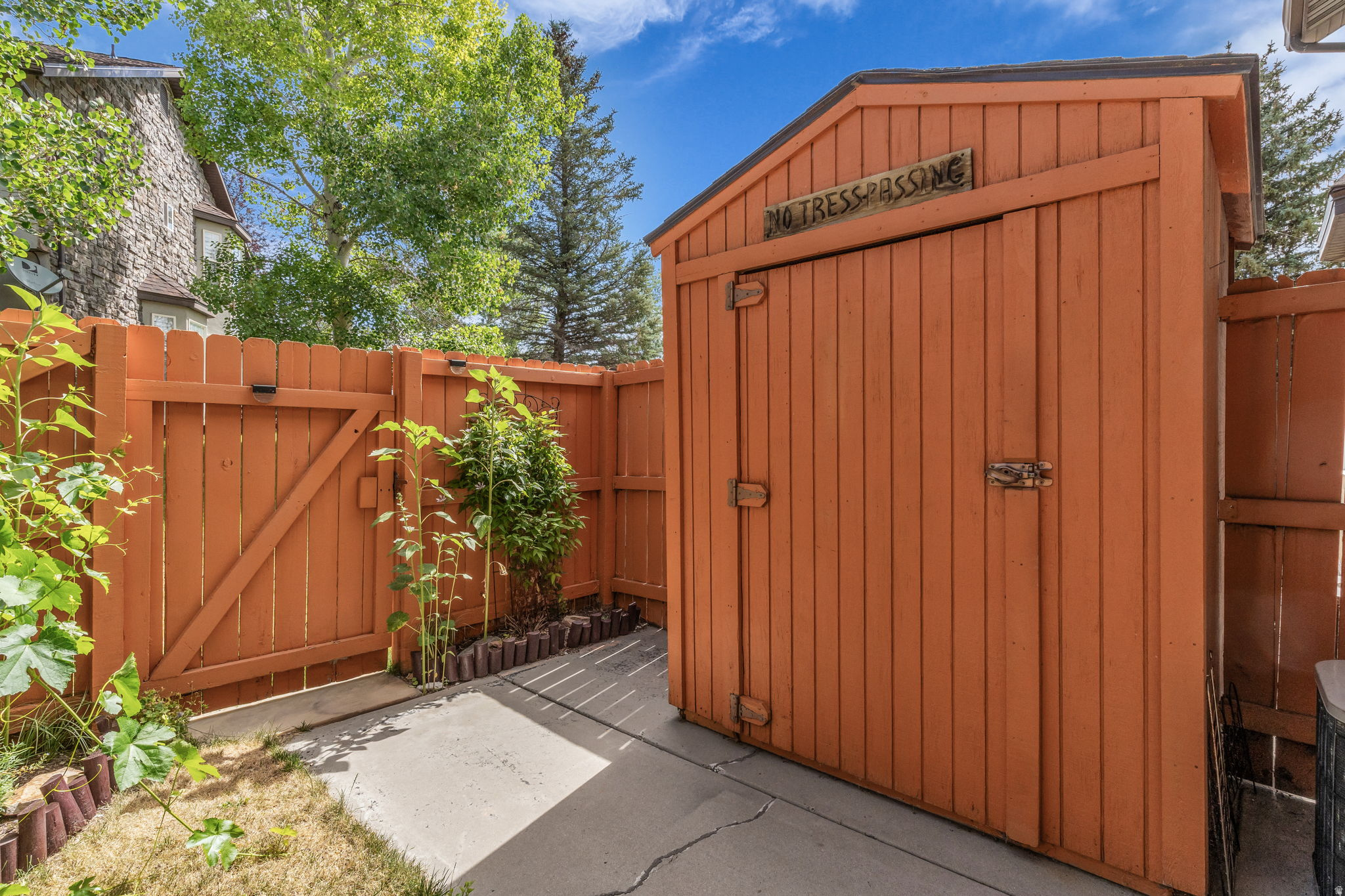 main property photo 36