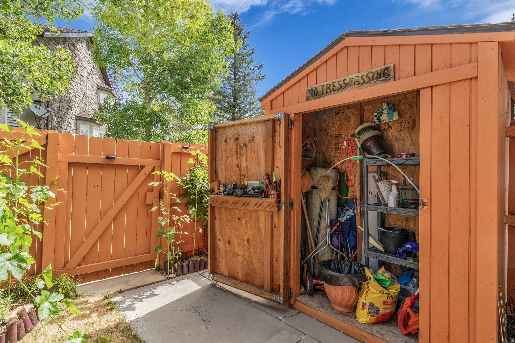 main property photo 37