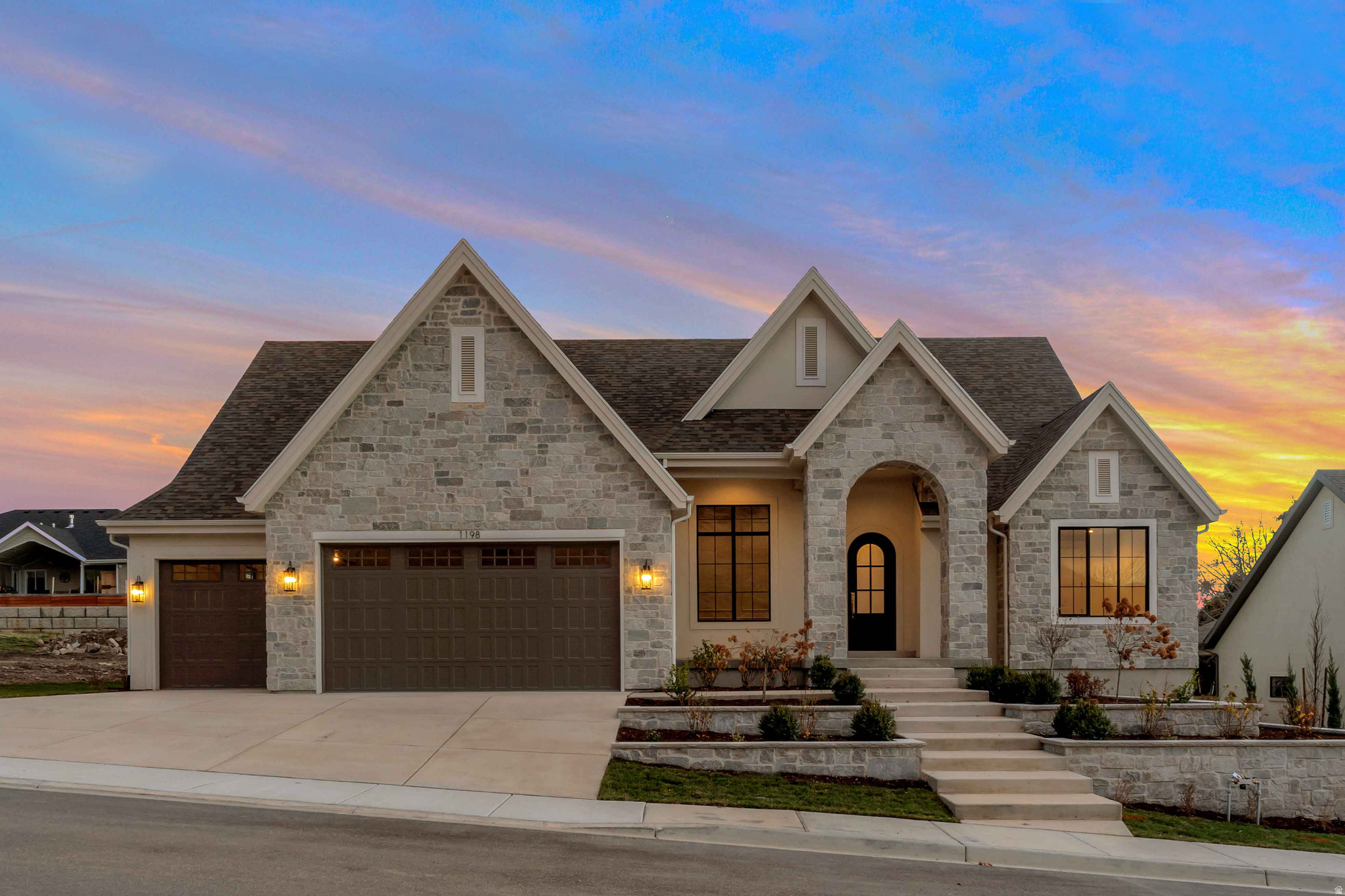 main property photo 0