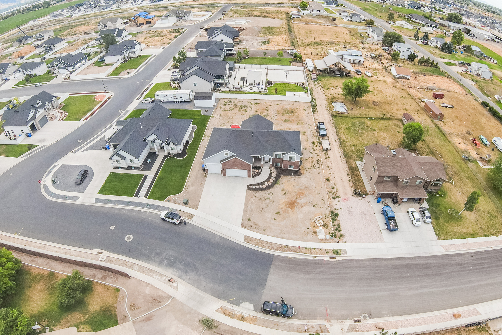 main property photo 39