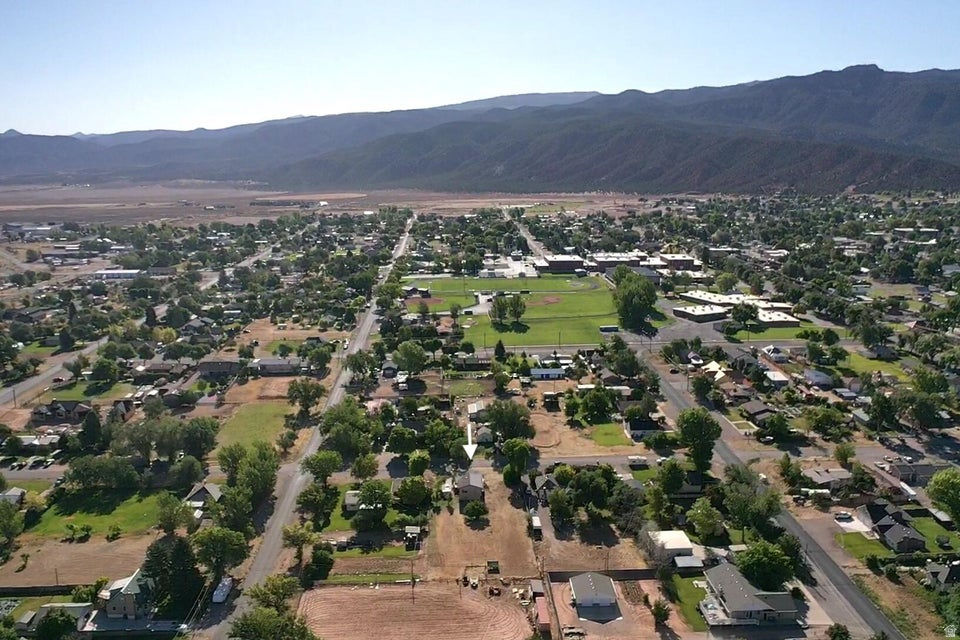 main property photo 19