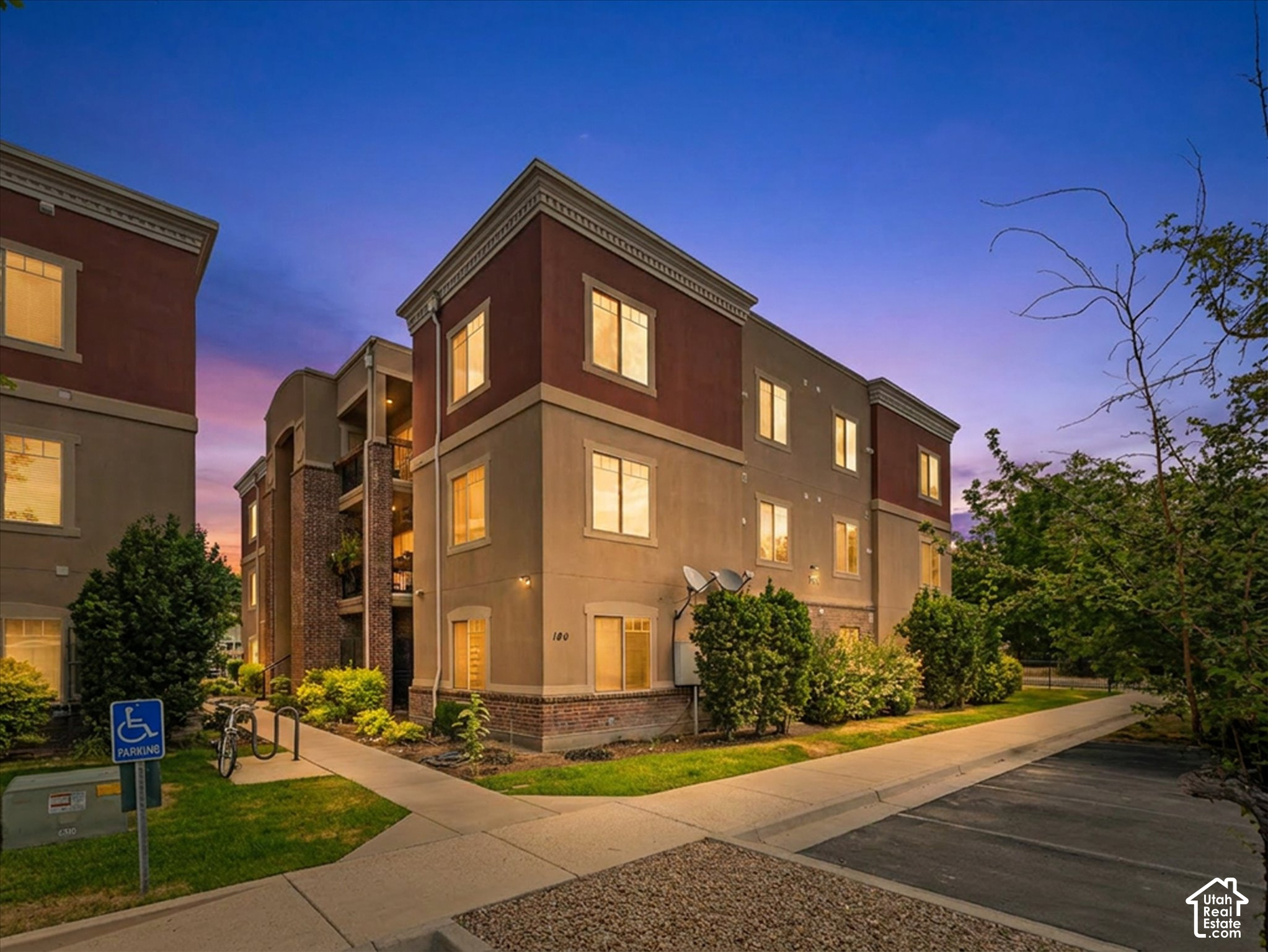 main property photo 24