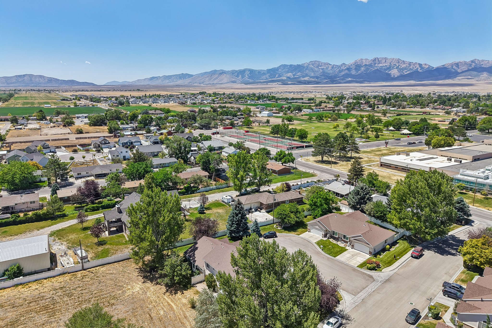 main property photo 41