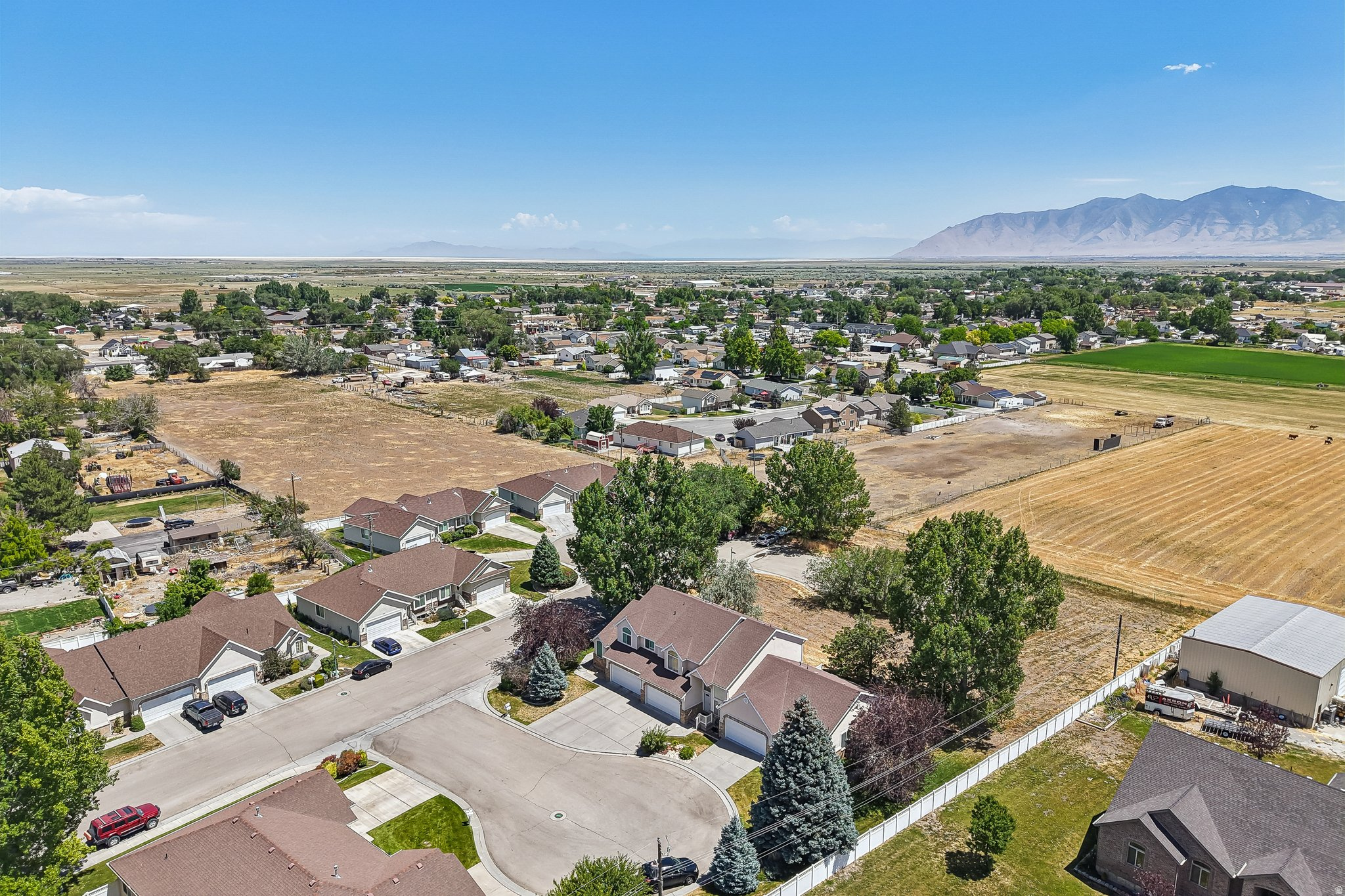 main property photo 46