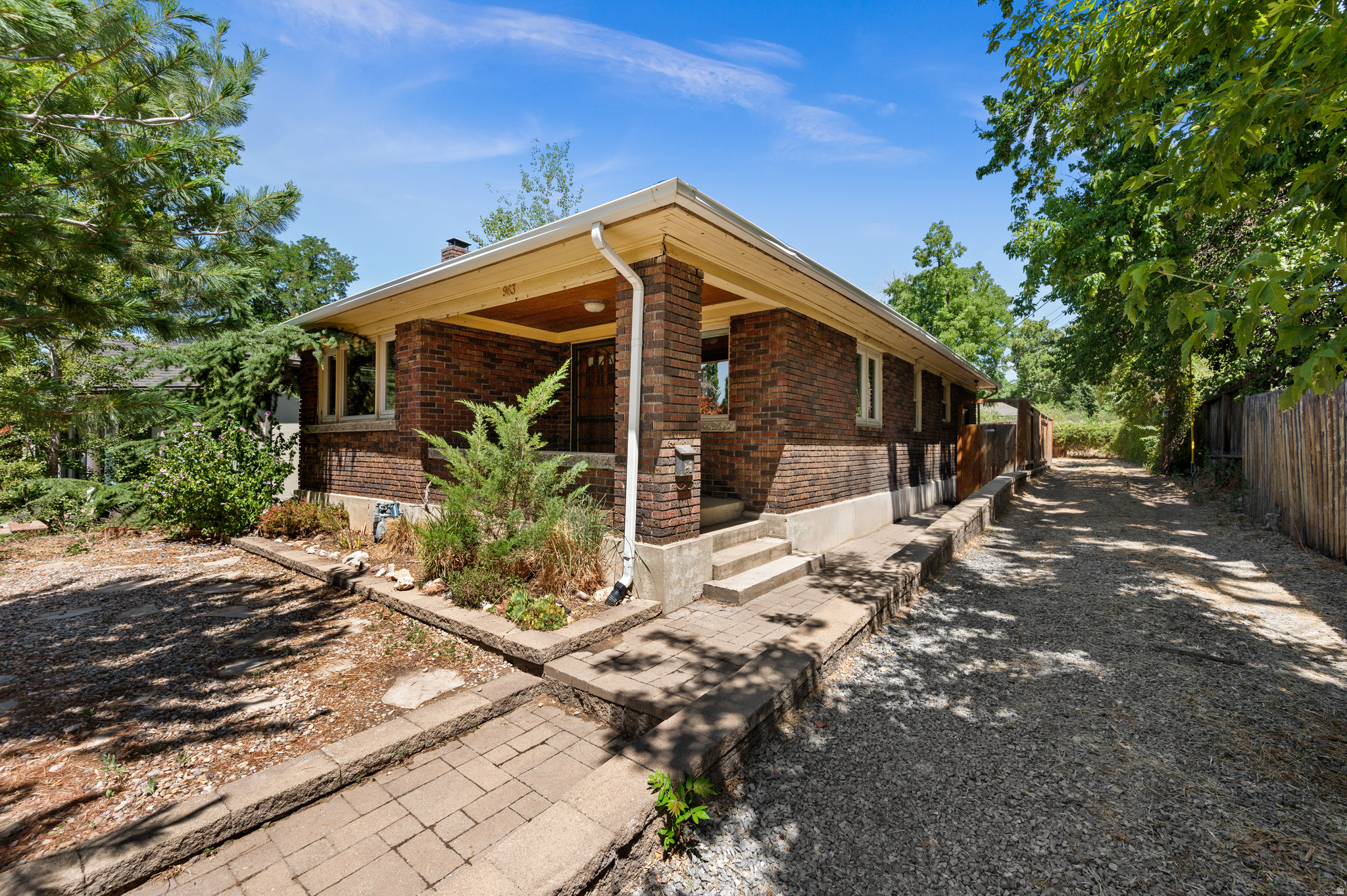 main property photo 20