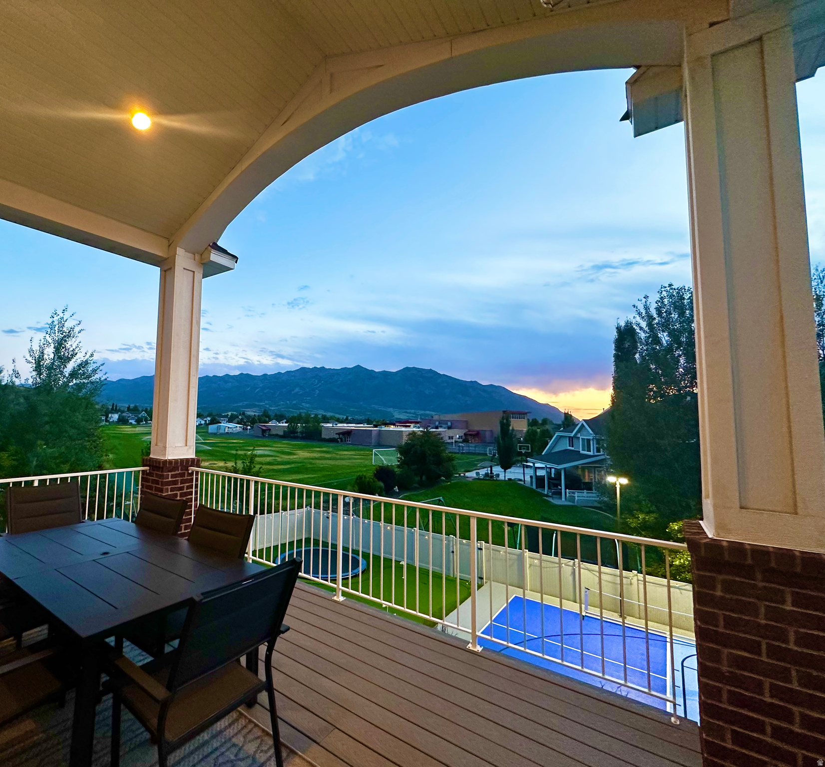 main property photo 17
