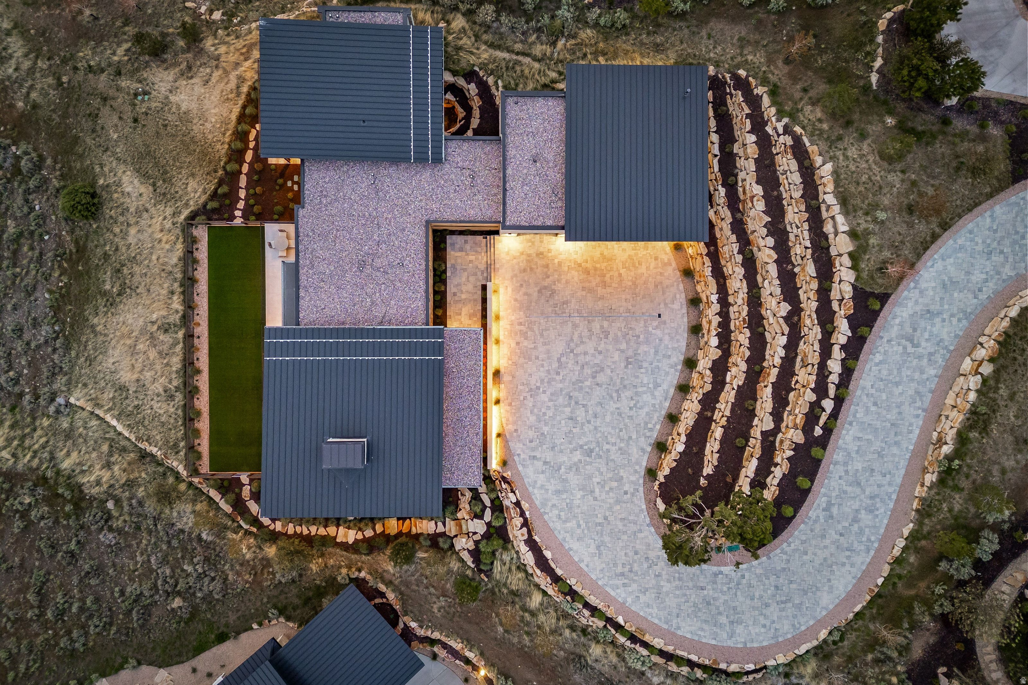 main property photo 48