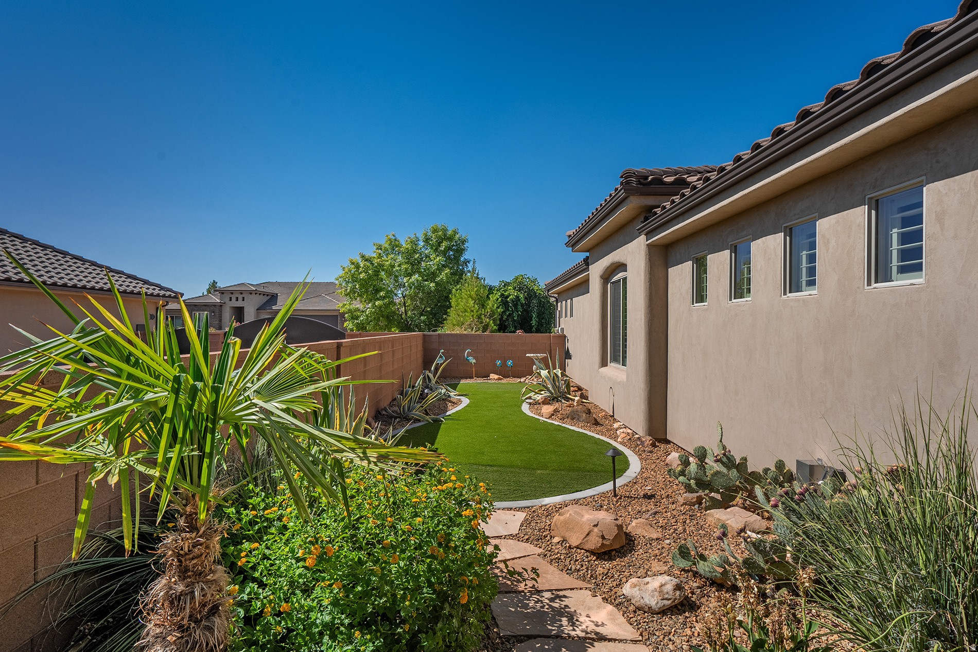 main property photo 51