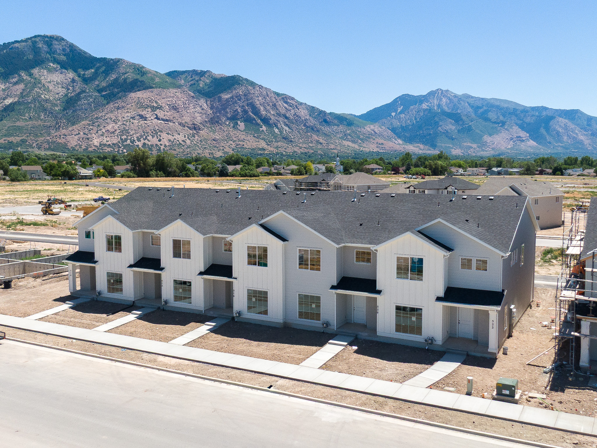 main property photo 0