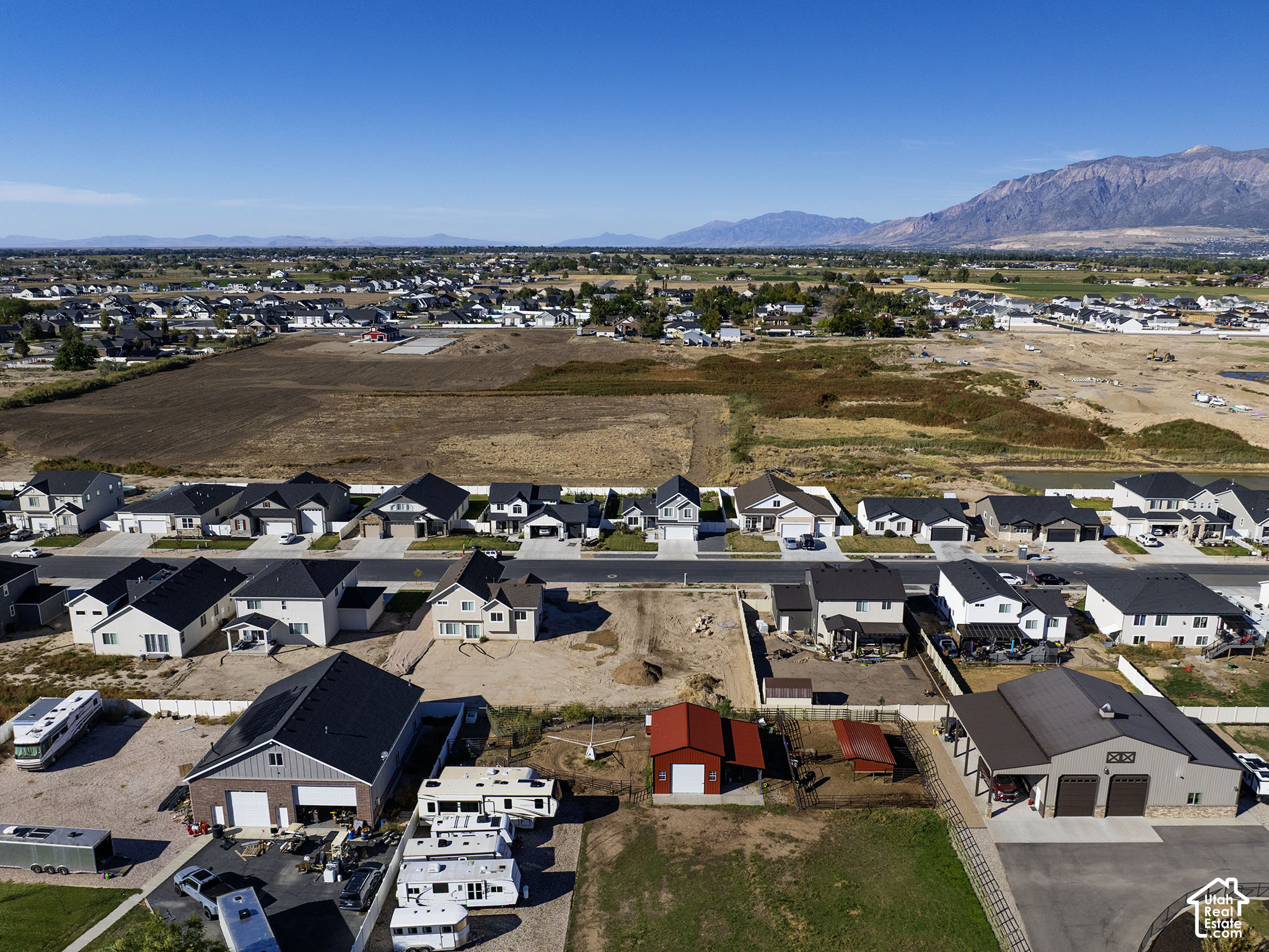 main property photo 5