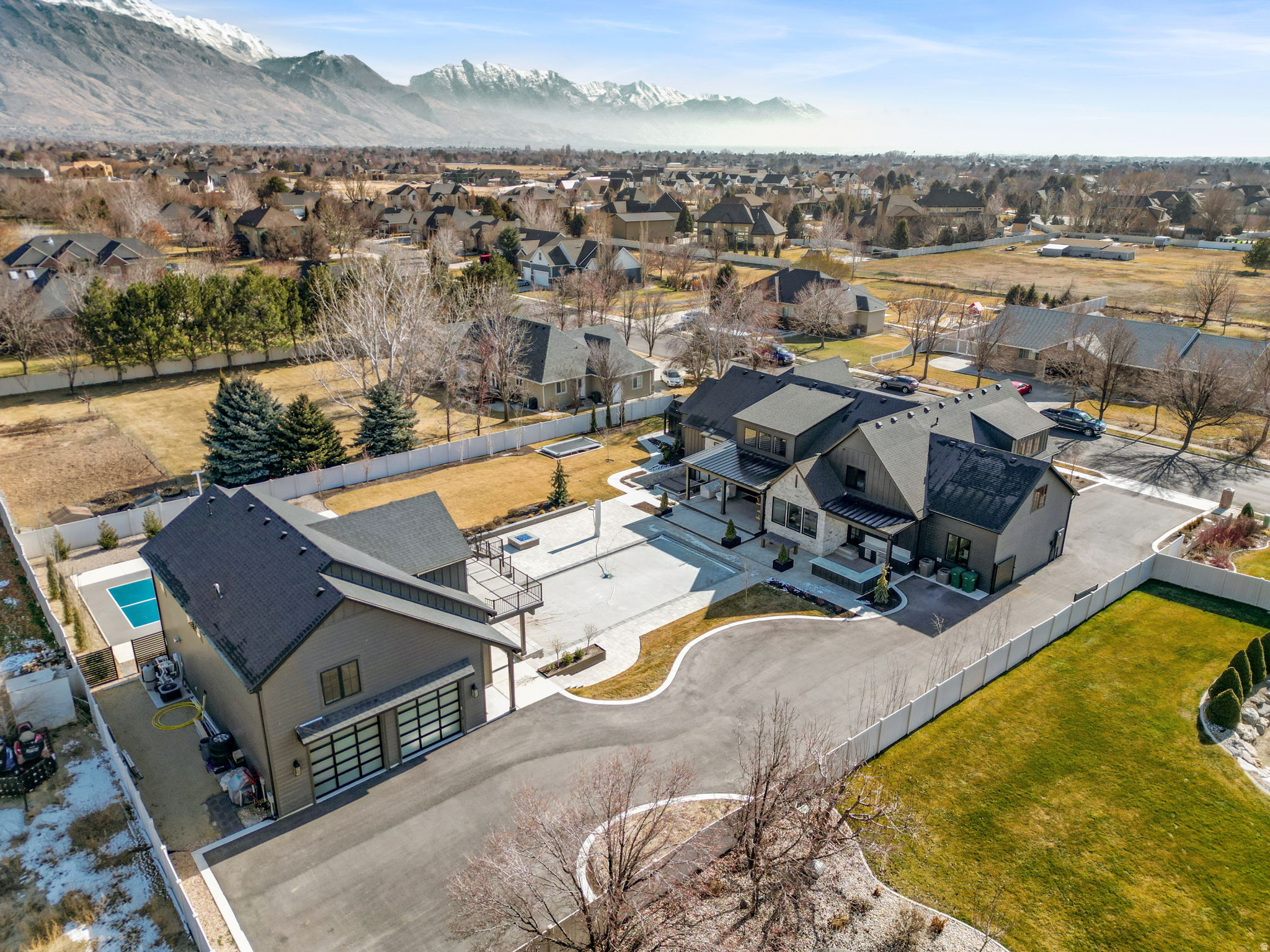 main property photo 66