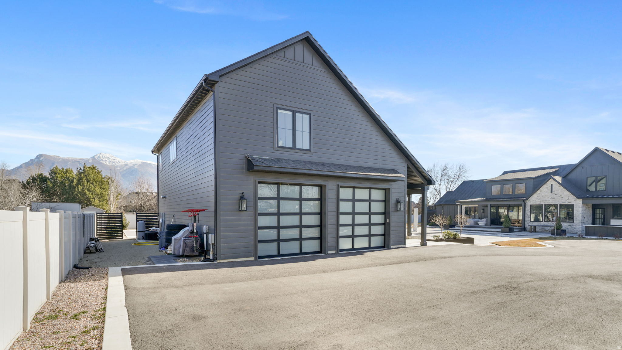 main property photo 75