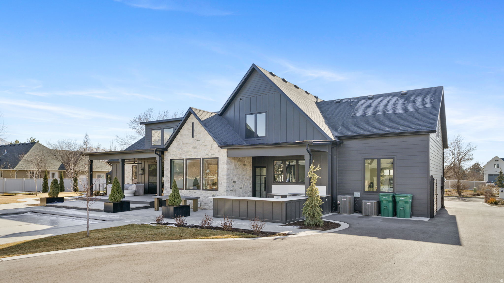 main property photo 79