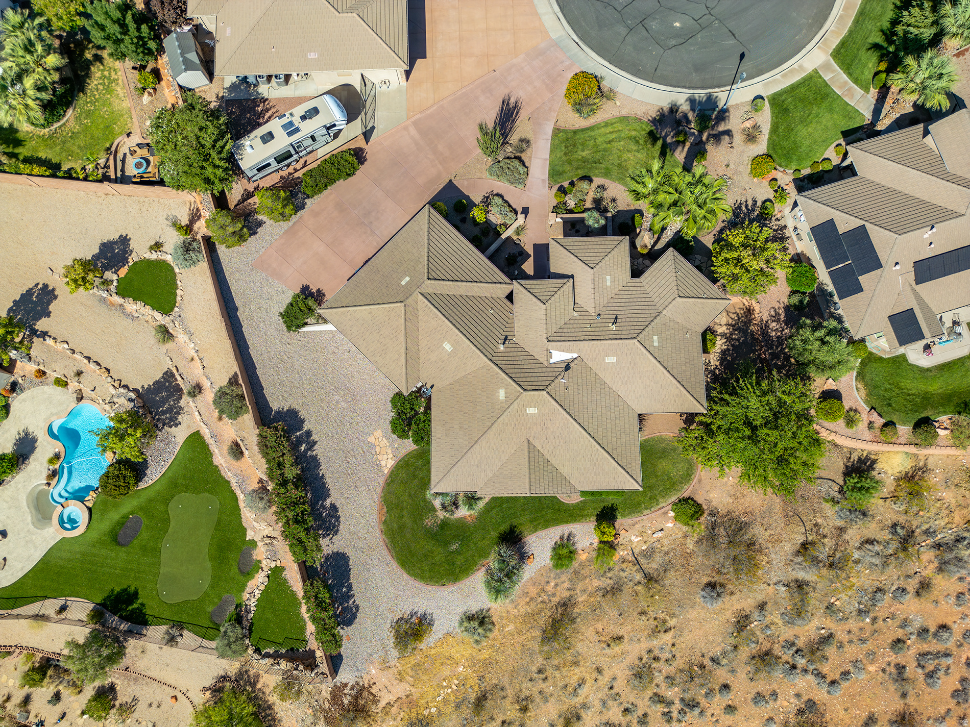 main property photo 4