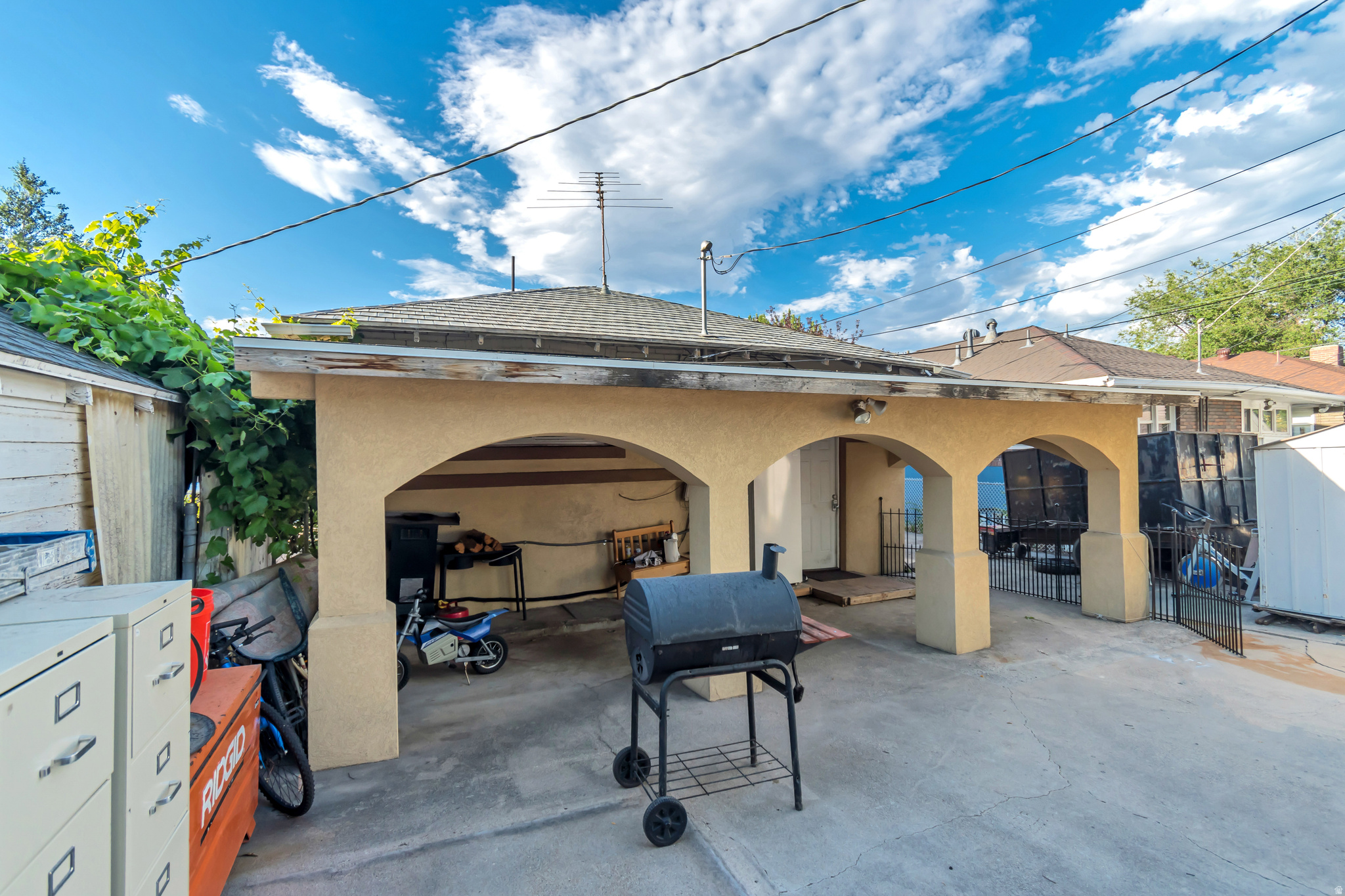 main property photo 17