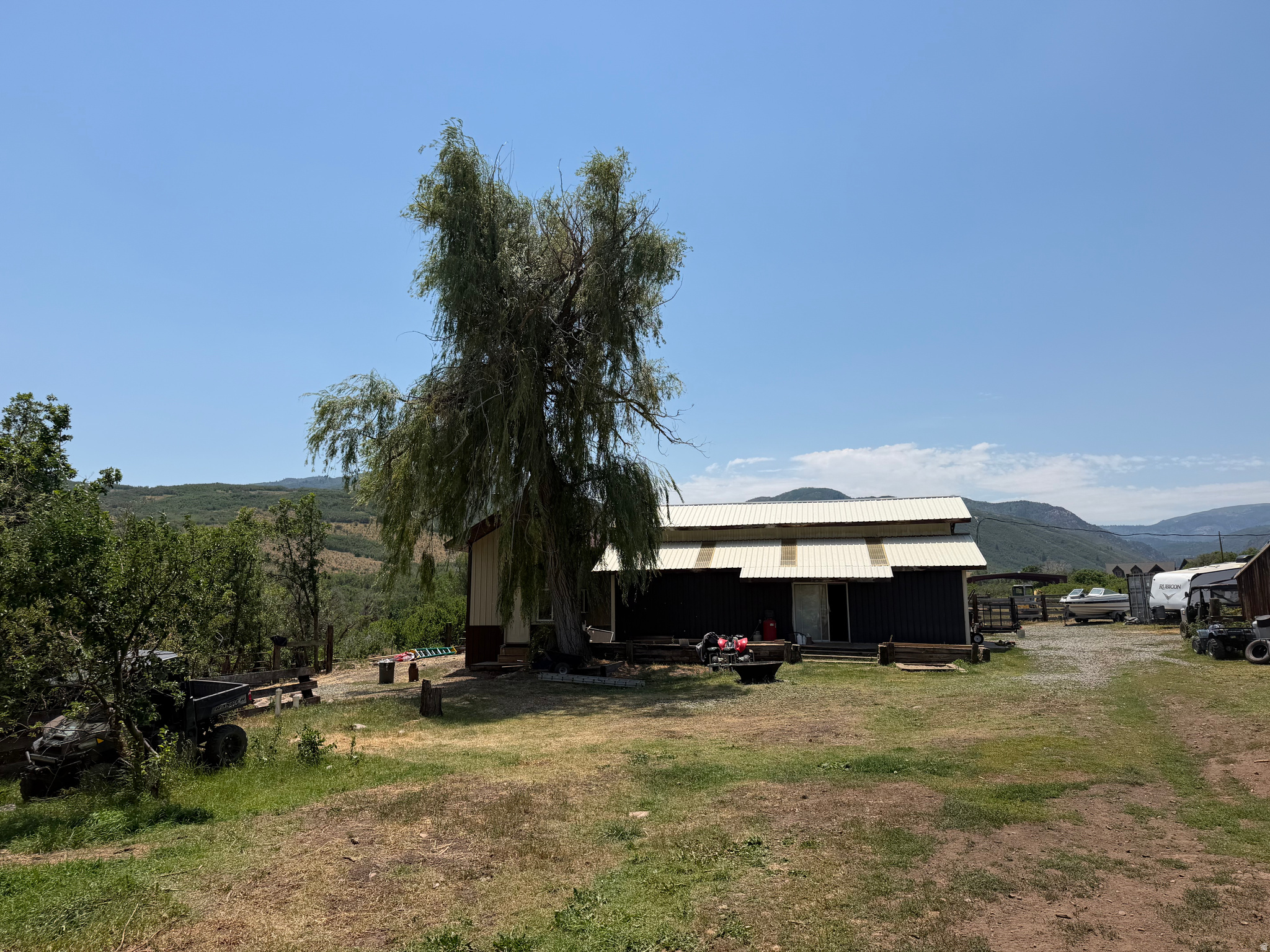 main property photo 18