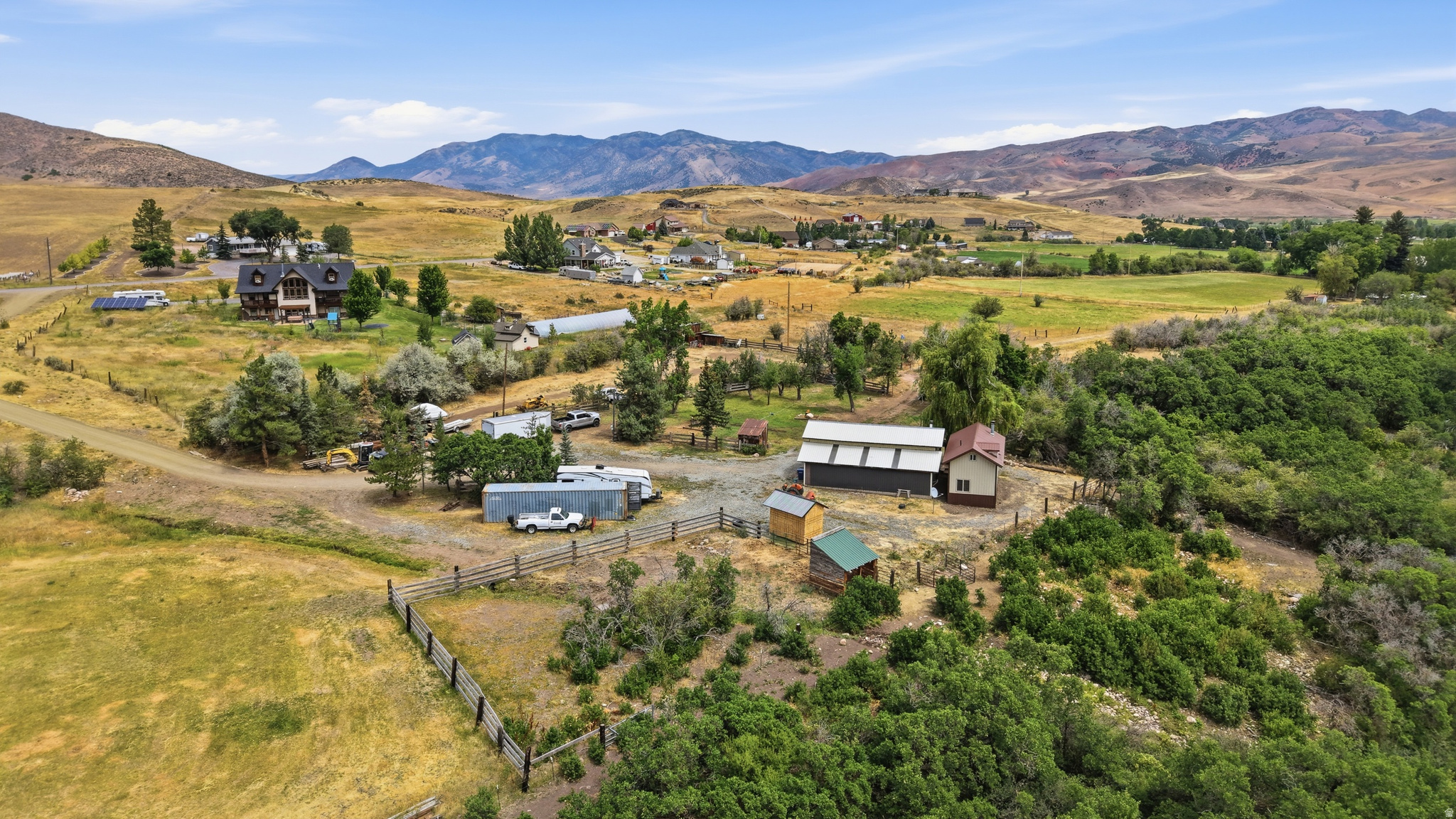 main property photo 5