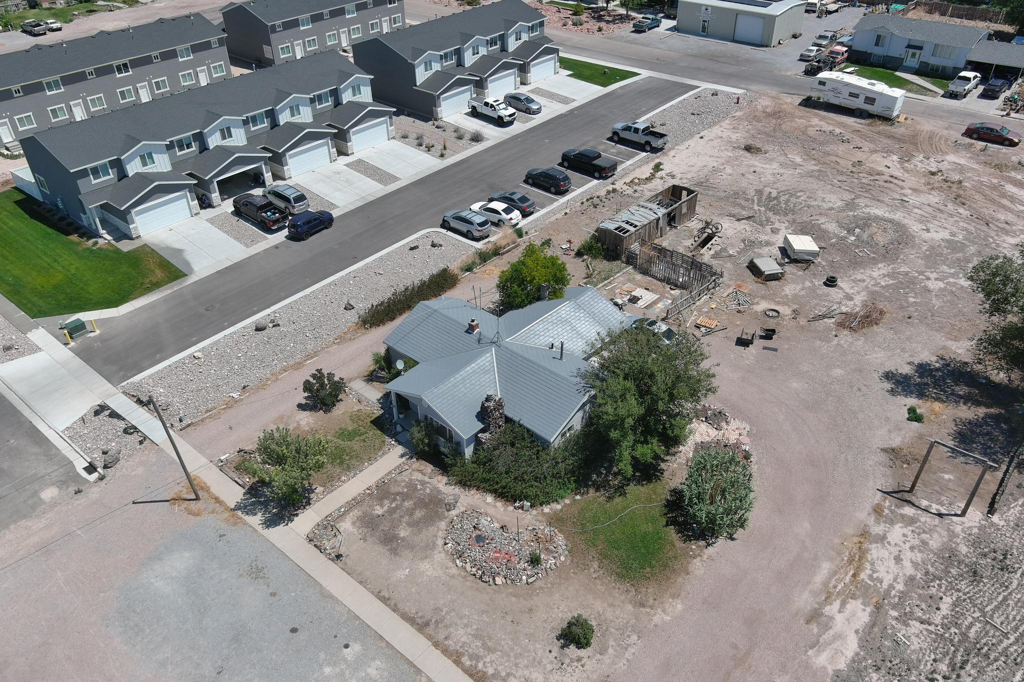 main property photo 24