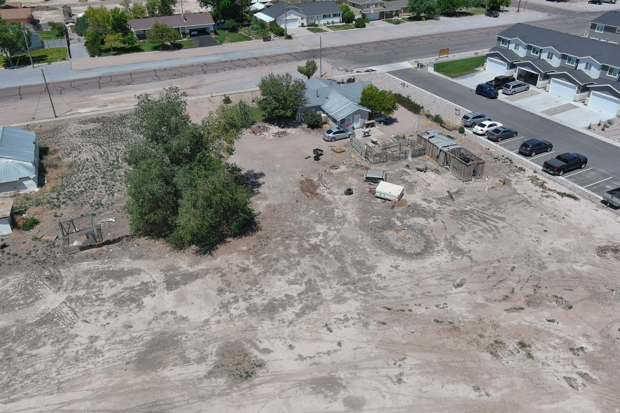 main property photo 27