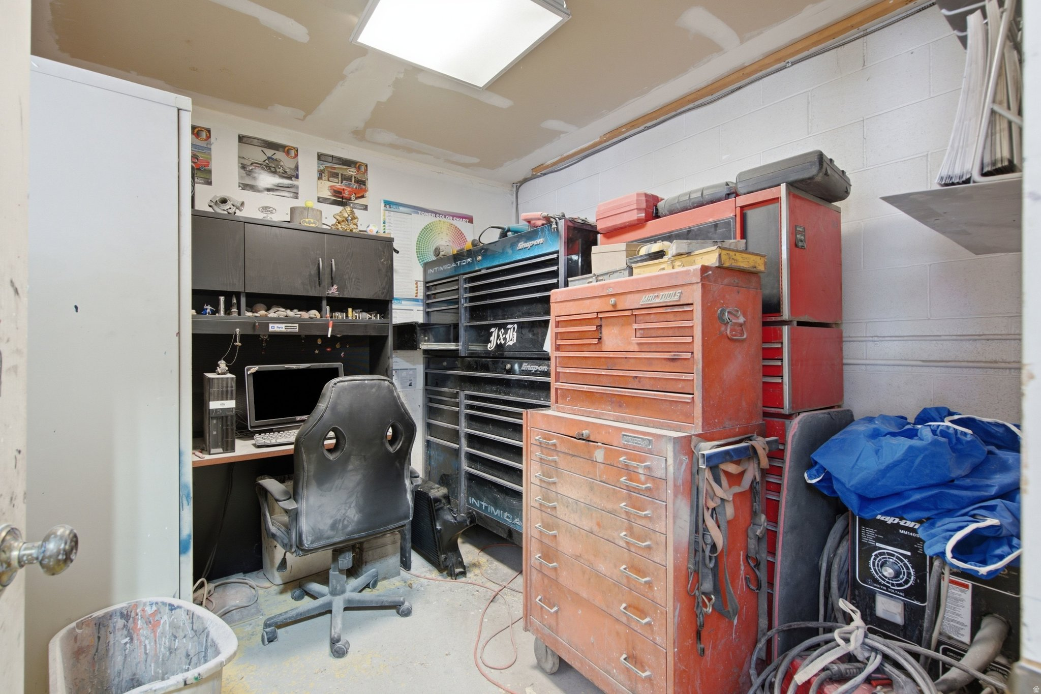 main property photo 17