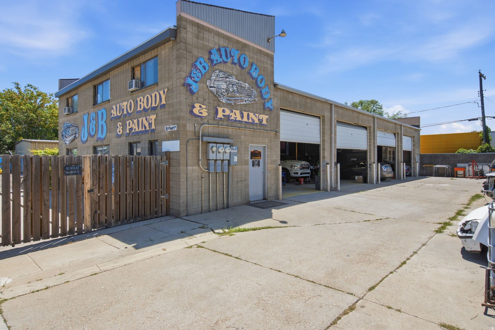 main property photo 2