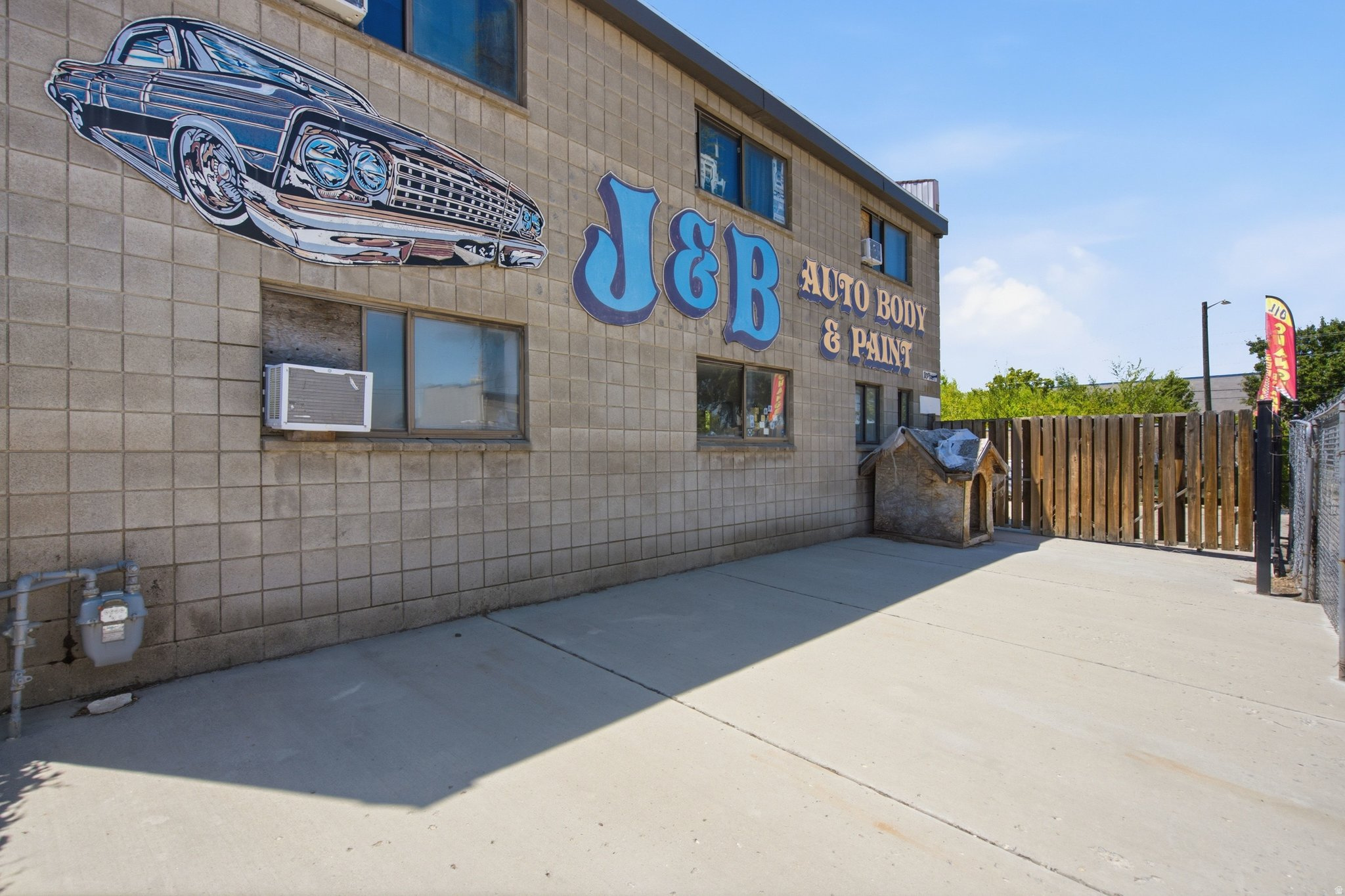 main property photo 30