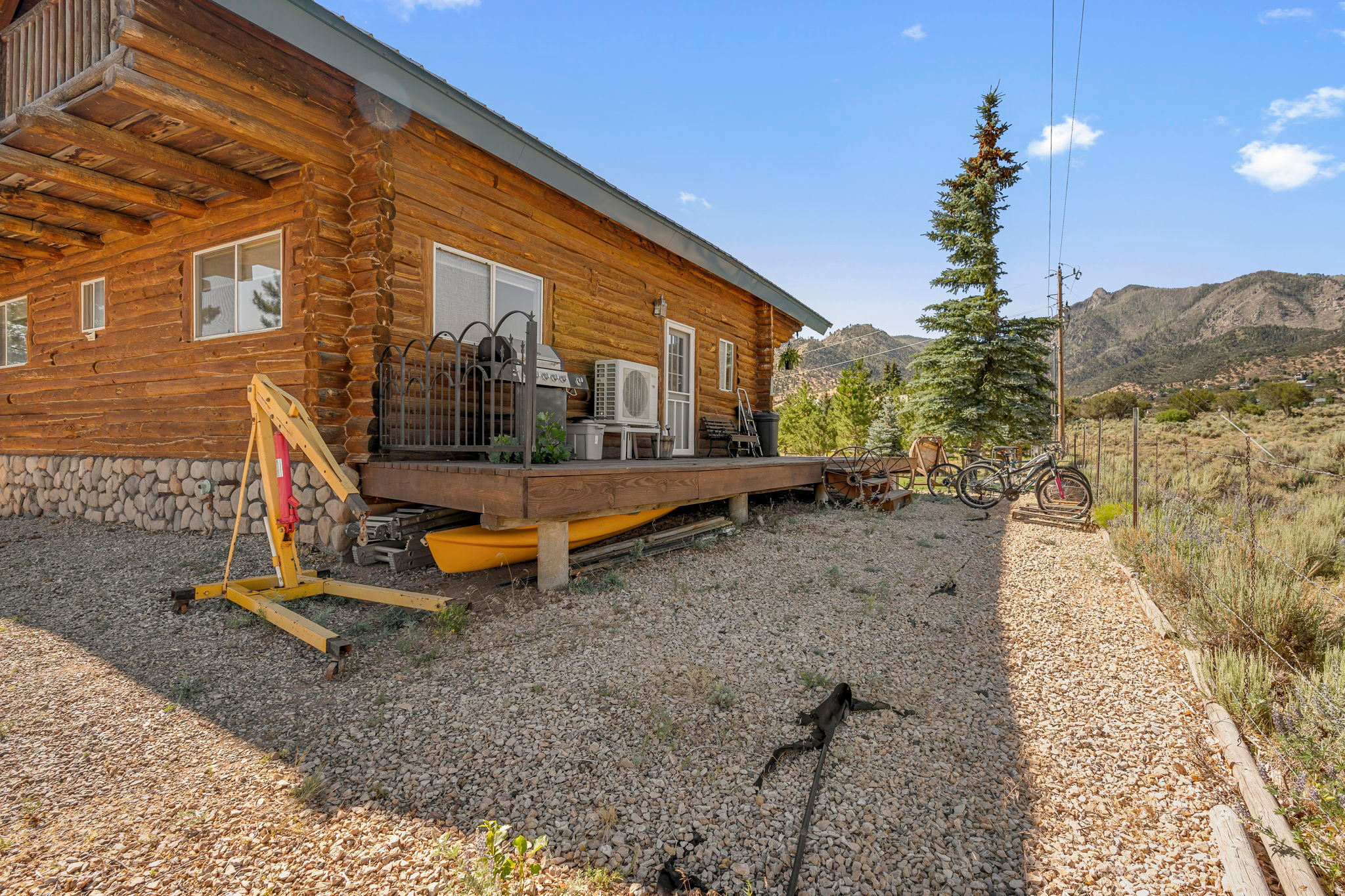 main property photo 38