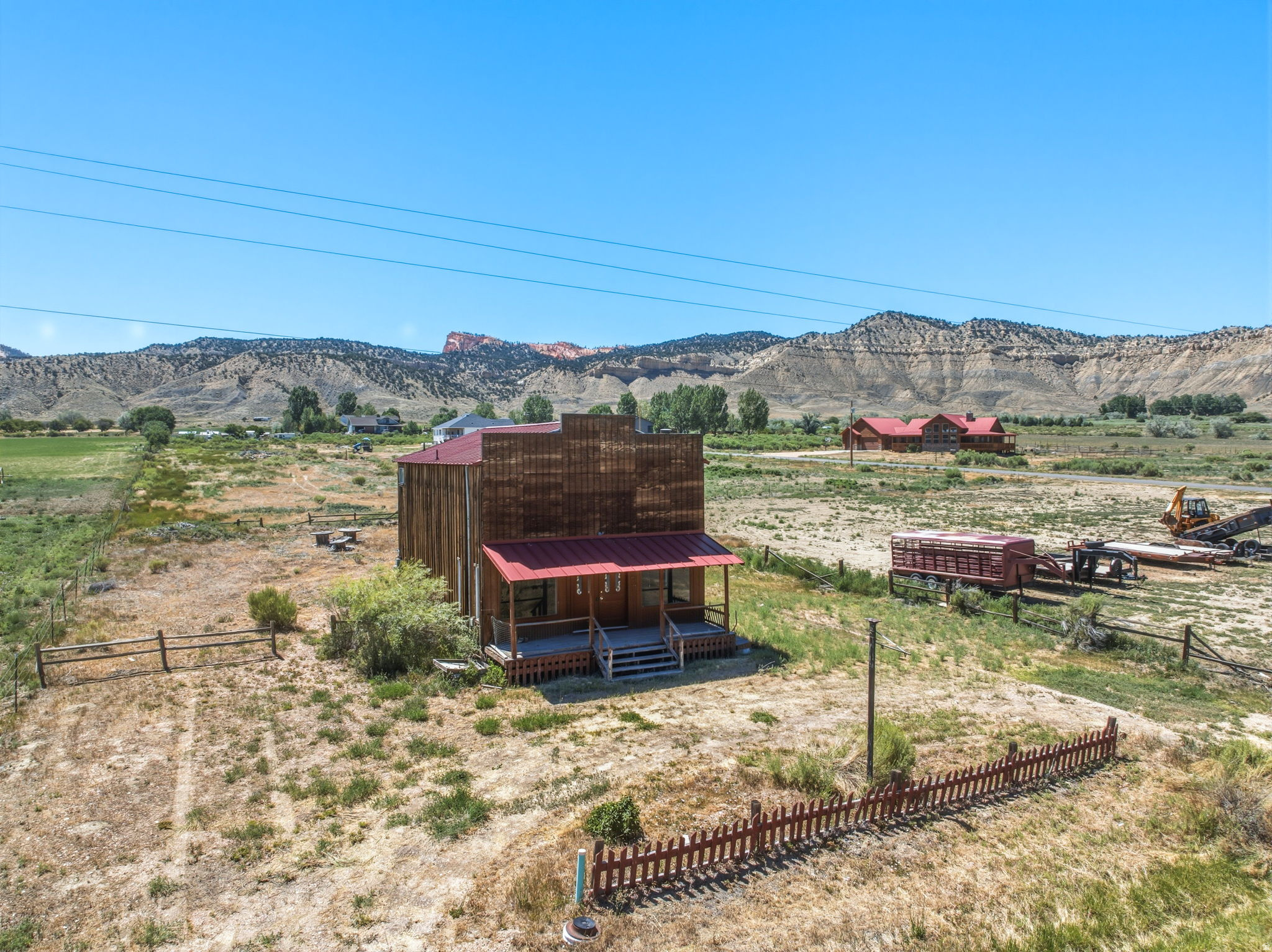 main property photo 27