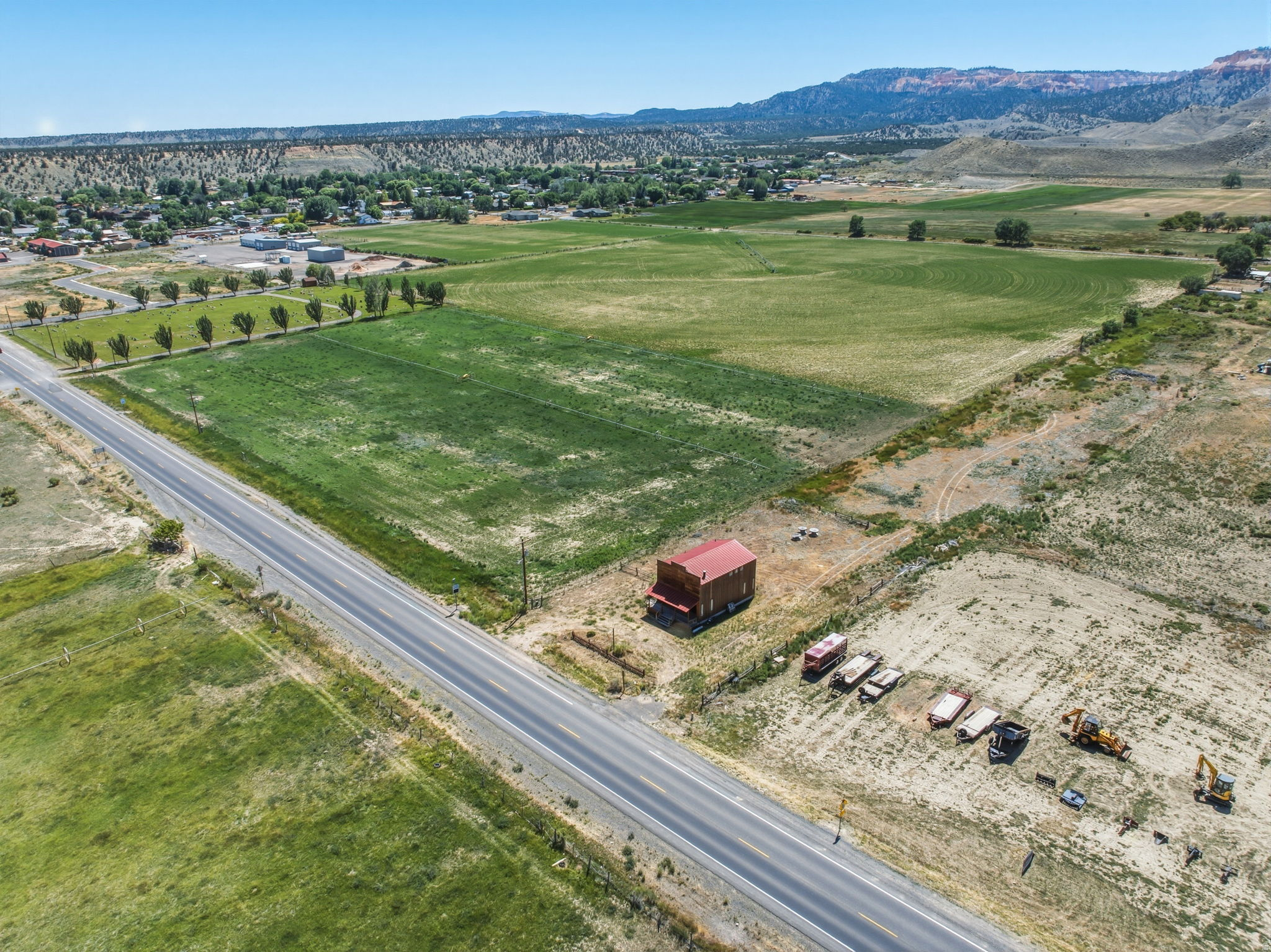 main property photo 3