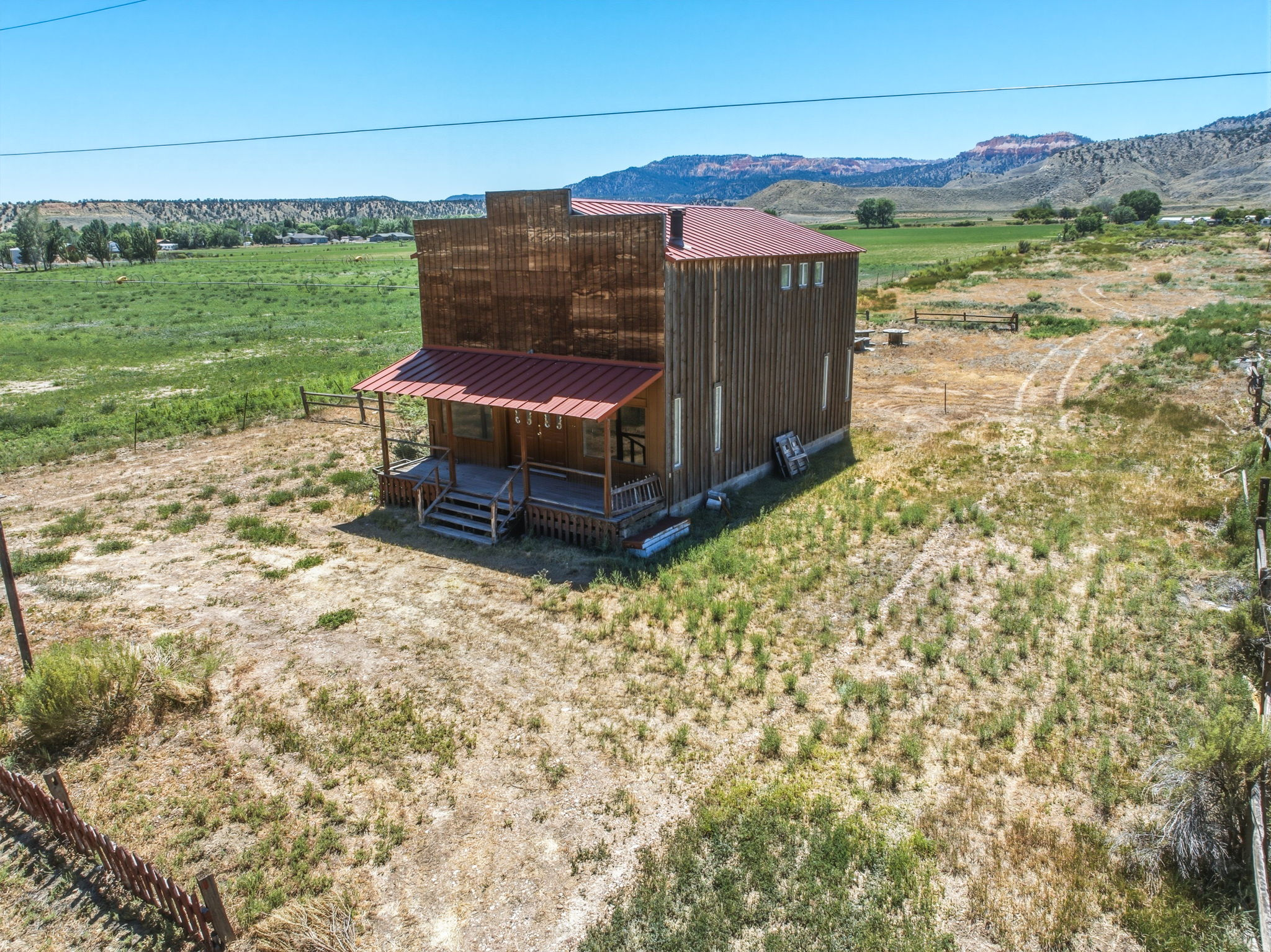 main property photo 30