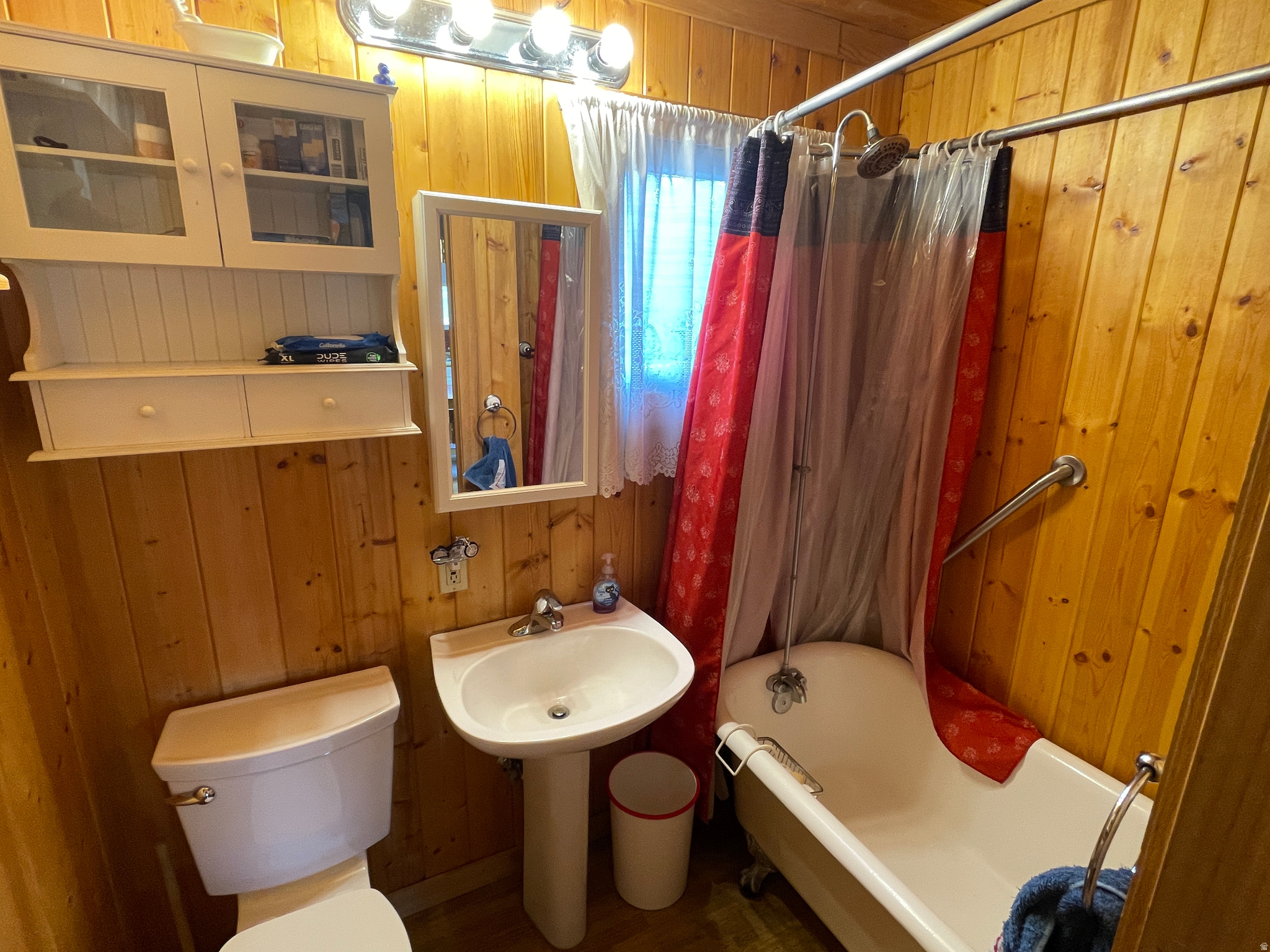 main property photo 11
