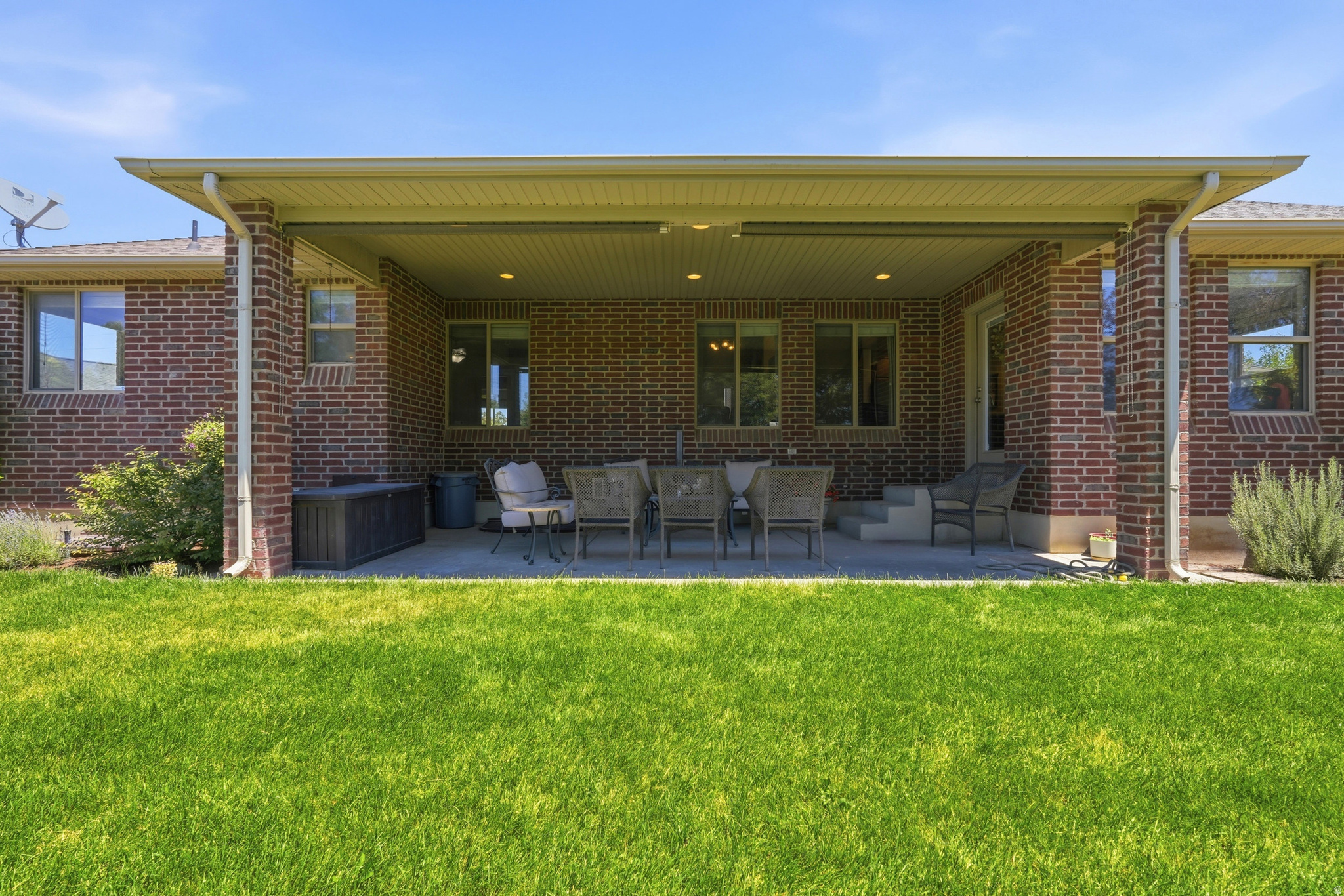 main property photo 49