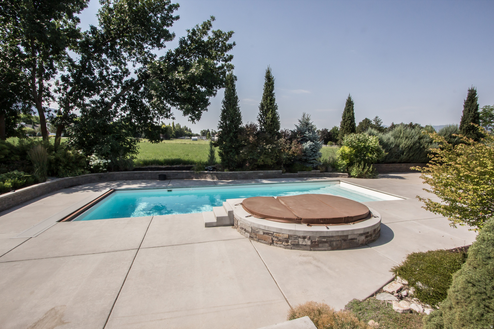 main property photo 62