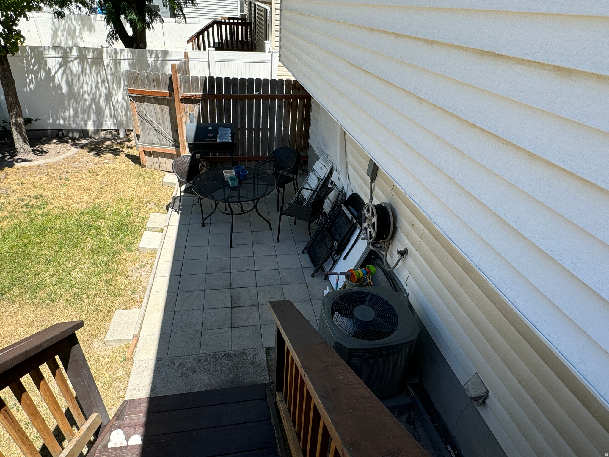 main property photo 24