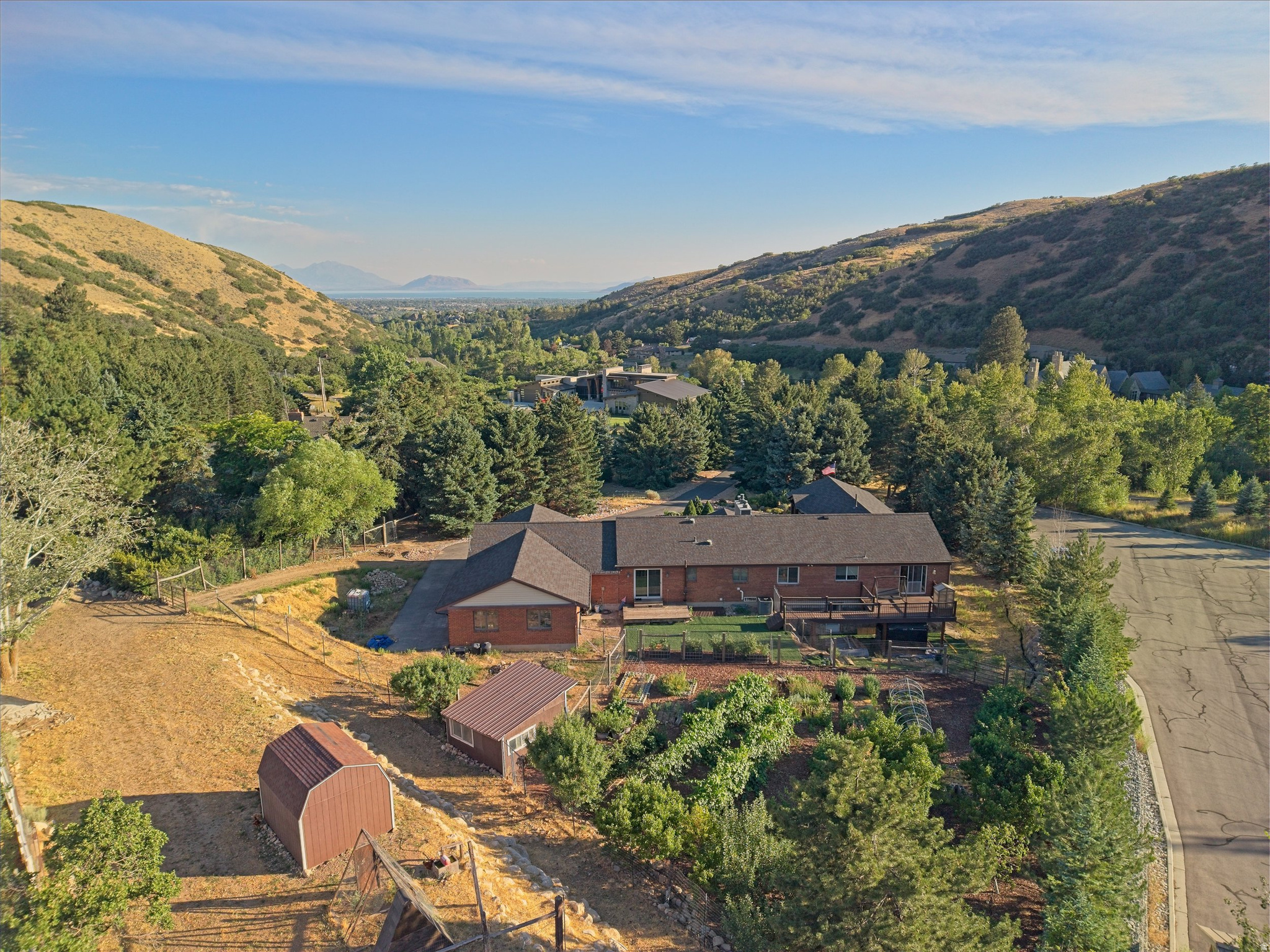 main property photo 15