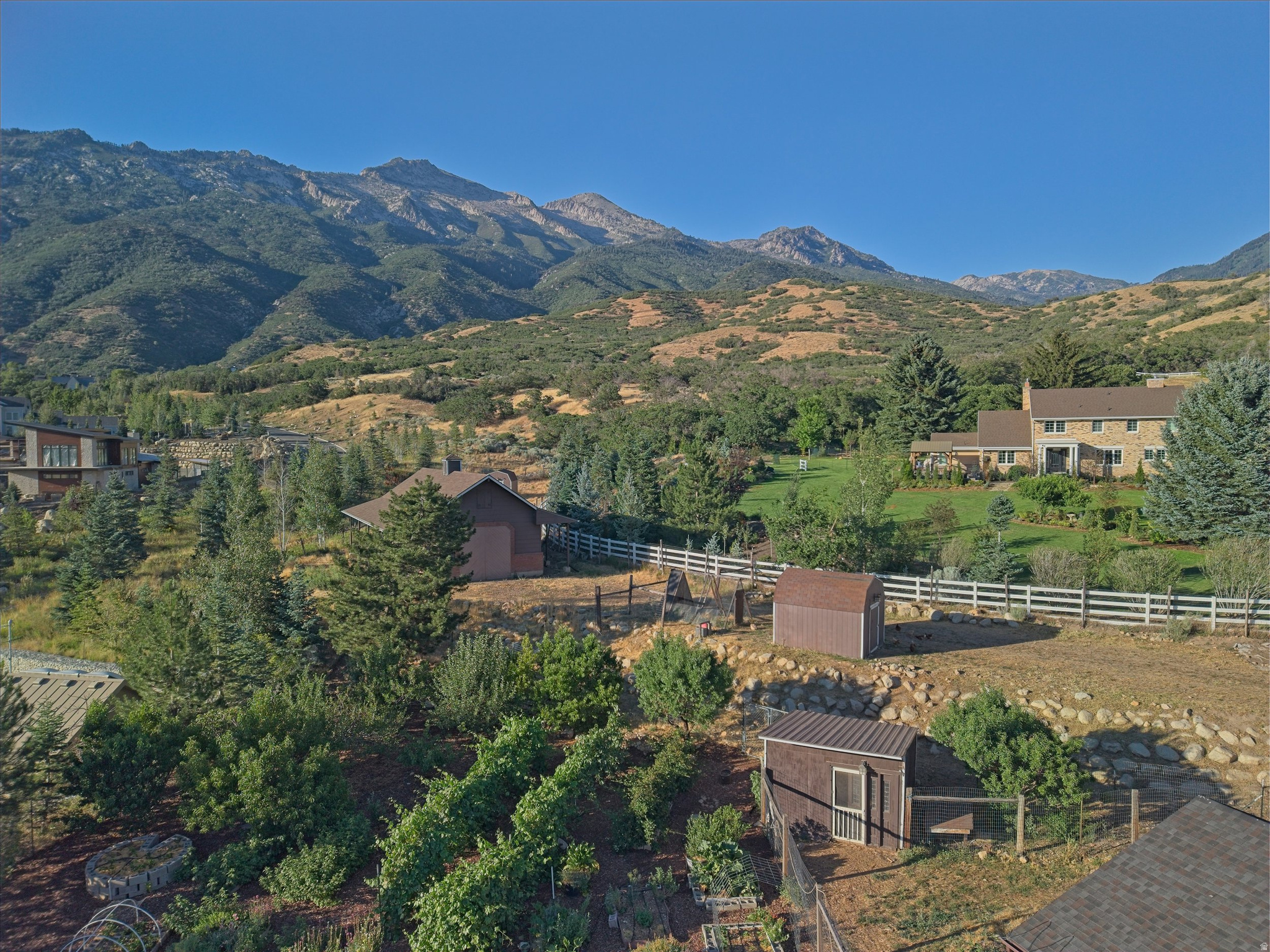main property photo 18