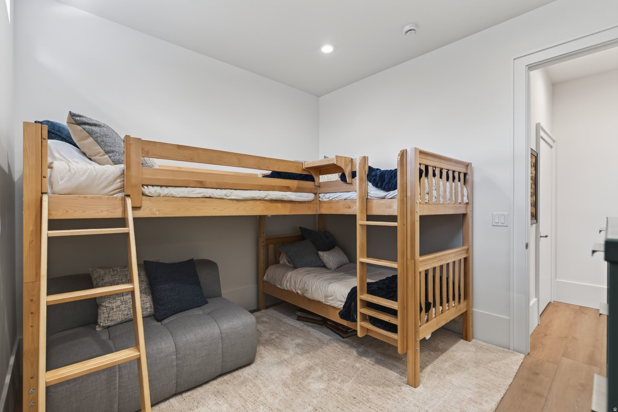main property photo 214